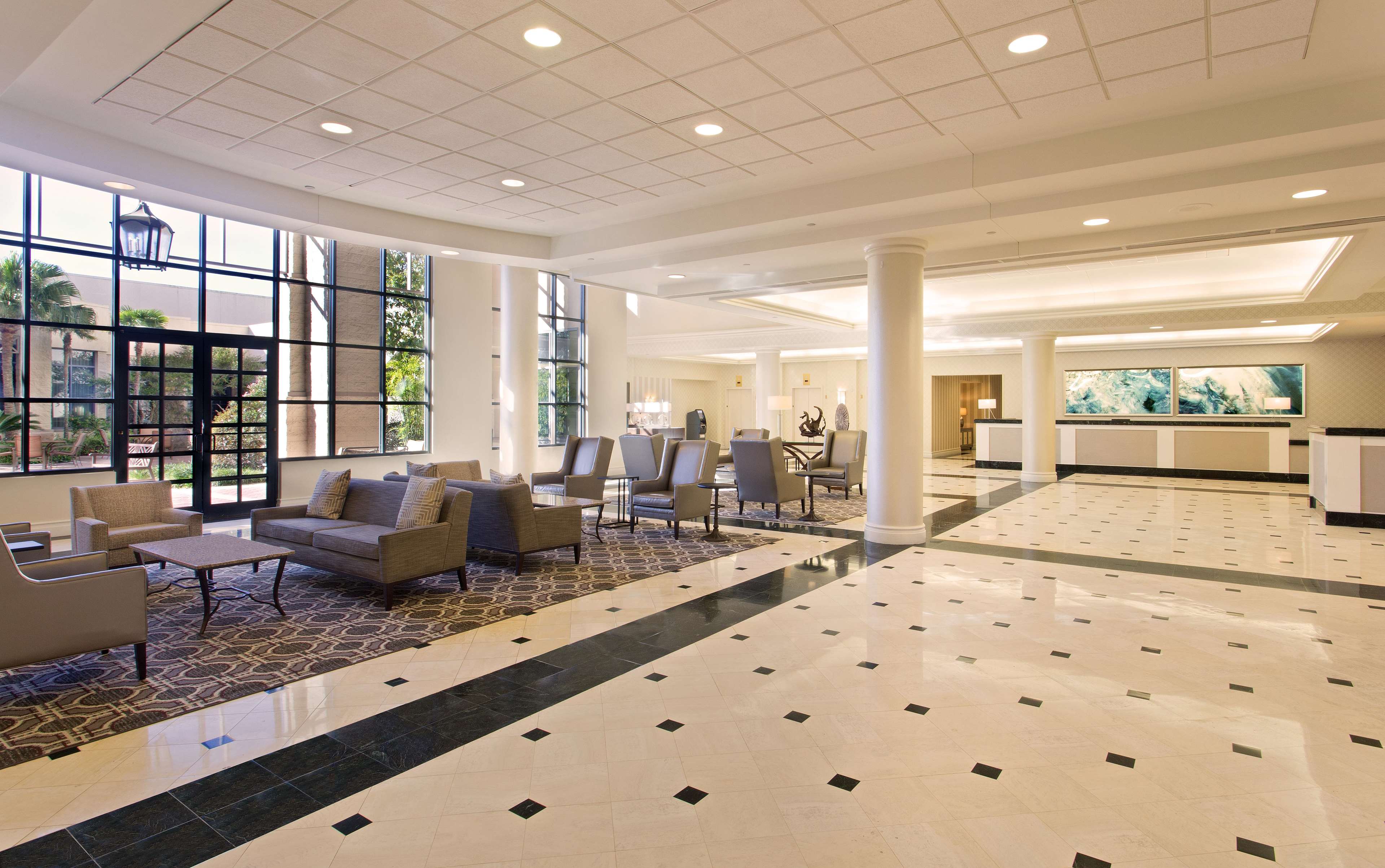 Hilton New Orleans Airport Photo