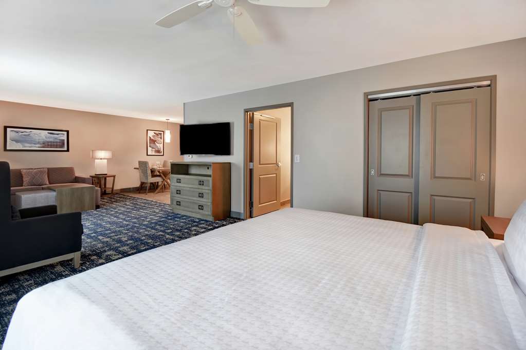 Homewood Suites by Hilton Orange New Haven Image