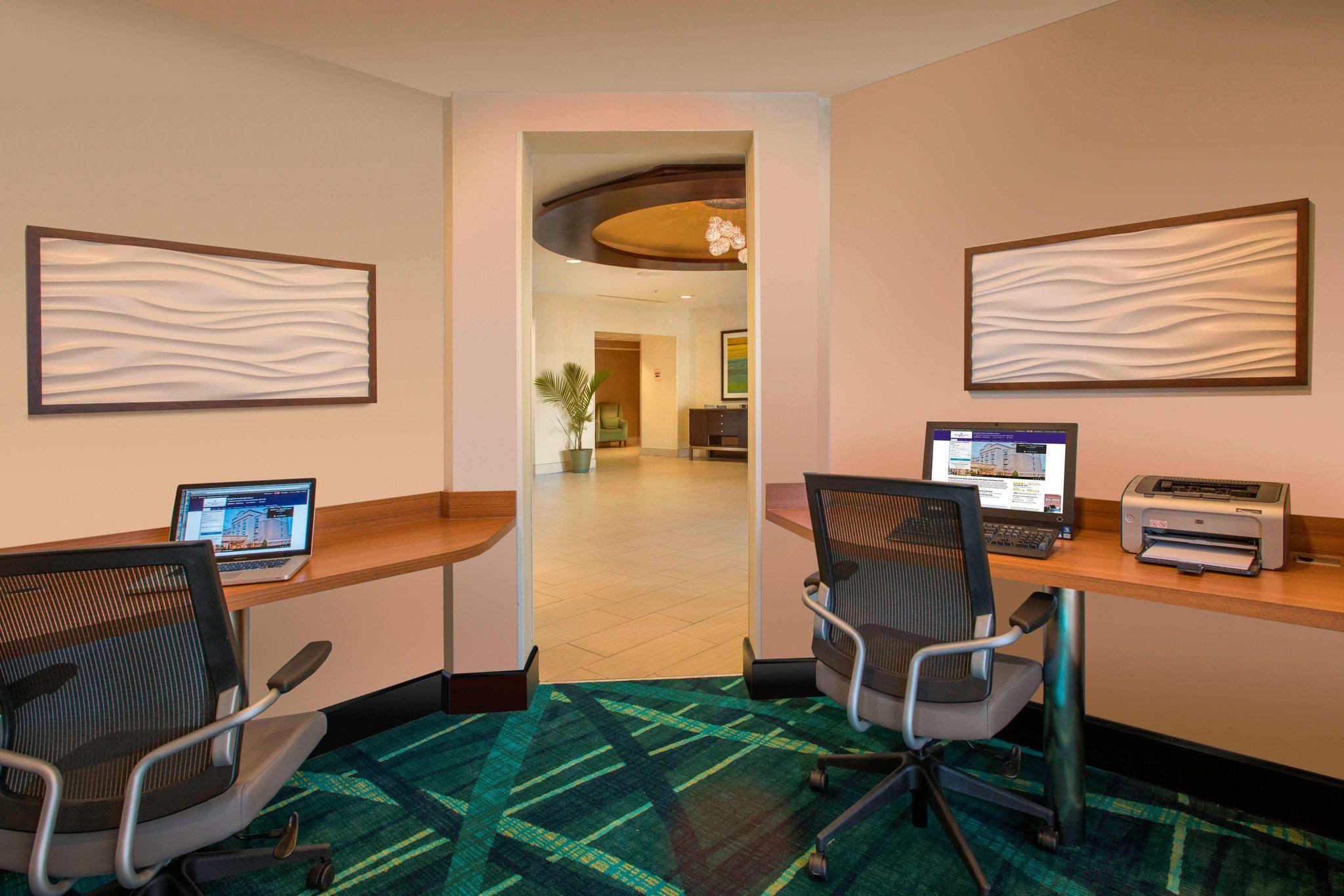 SpringHill Suites by Marriott Charlotte Airport Photo