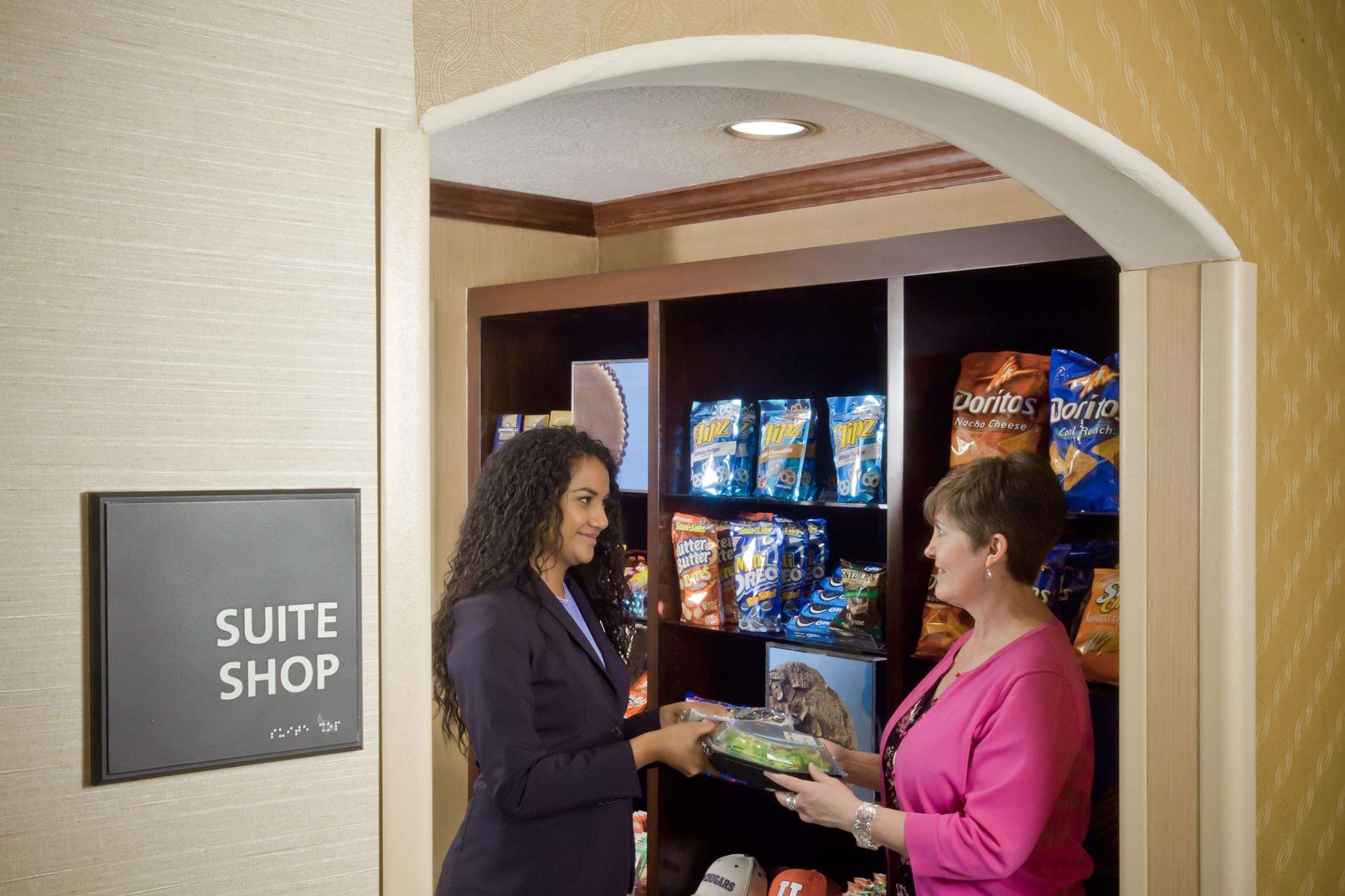 Hampton Inn & Suites Salt Lake City Airport Photo