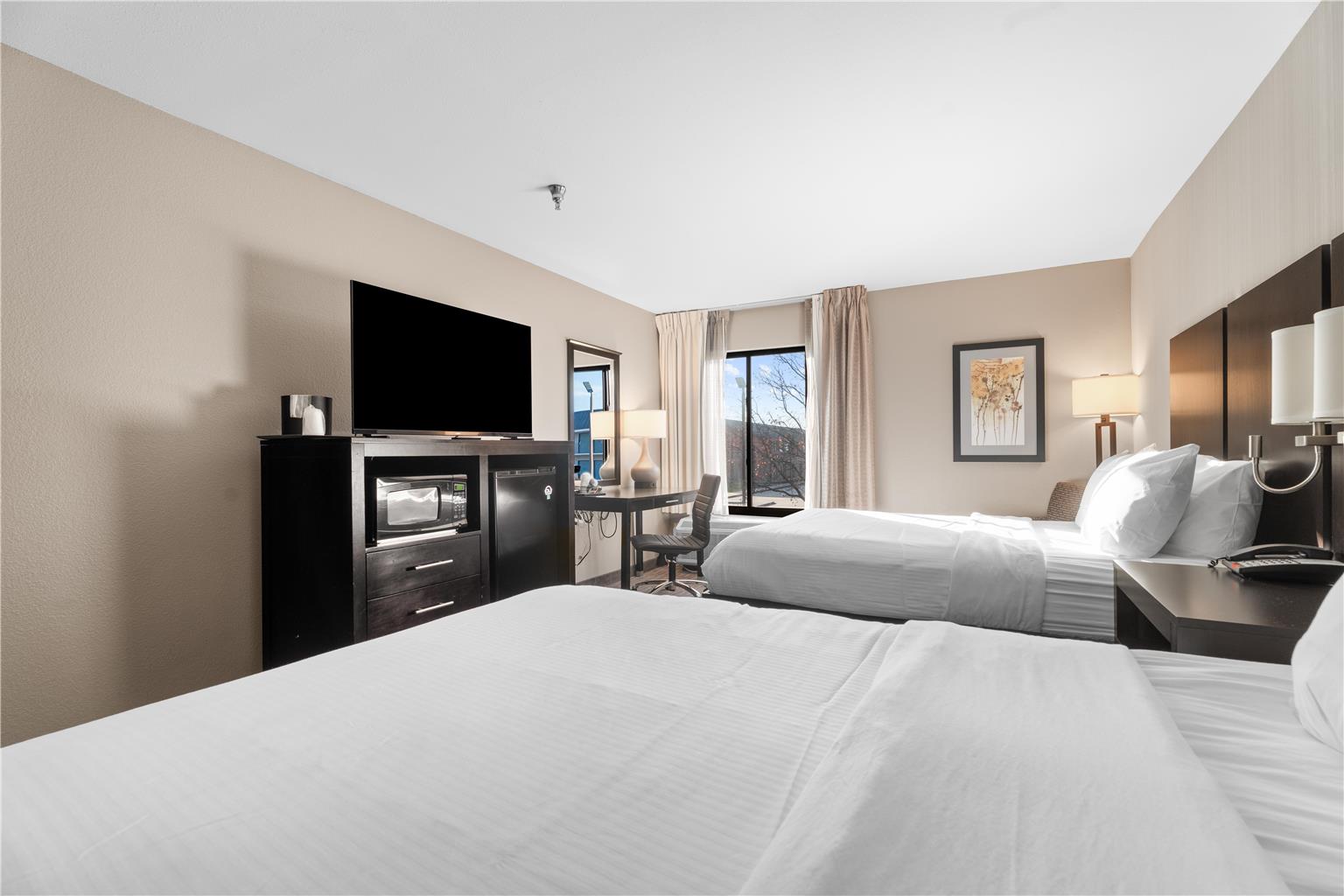 Best Western Courtview Hotel Image