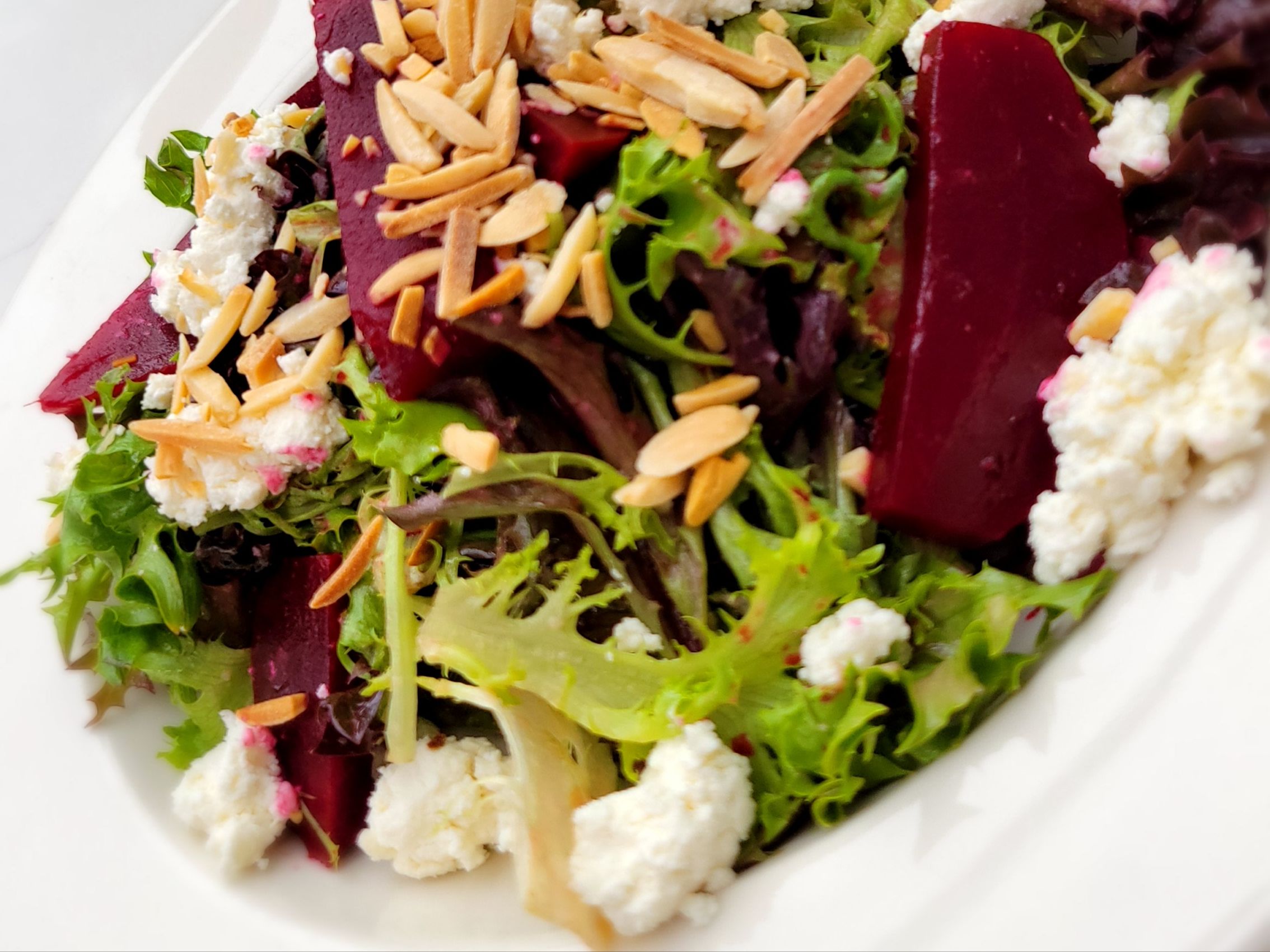 Beet & Goat Cheese Salad
