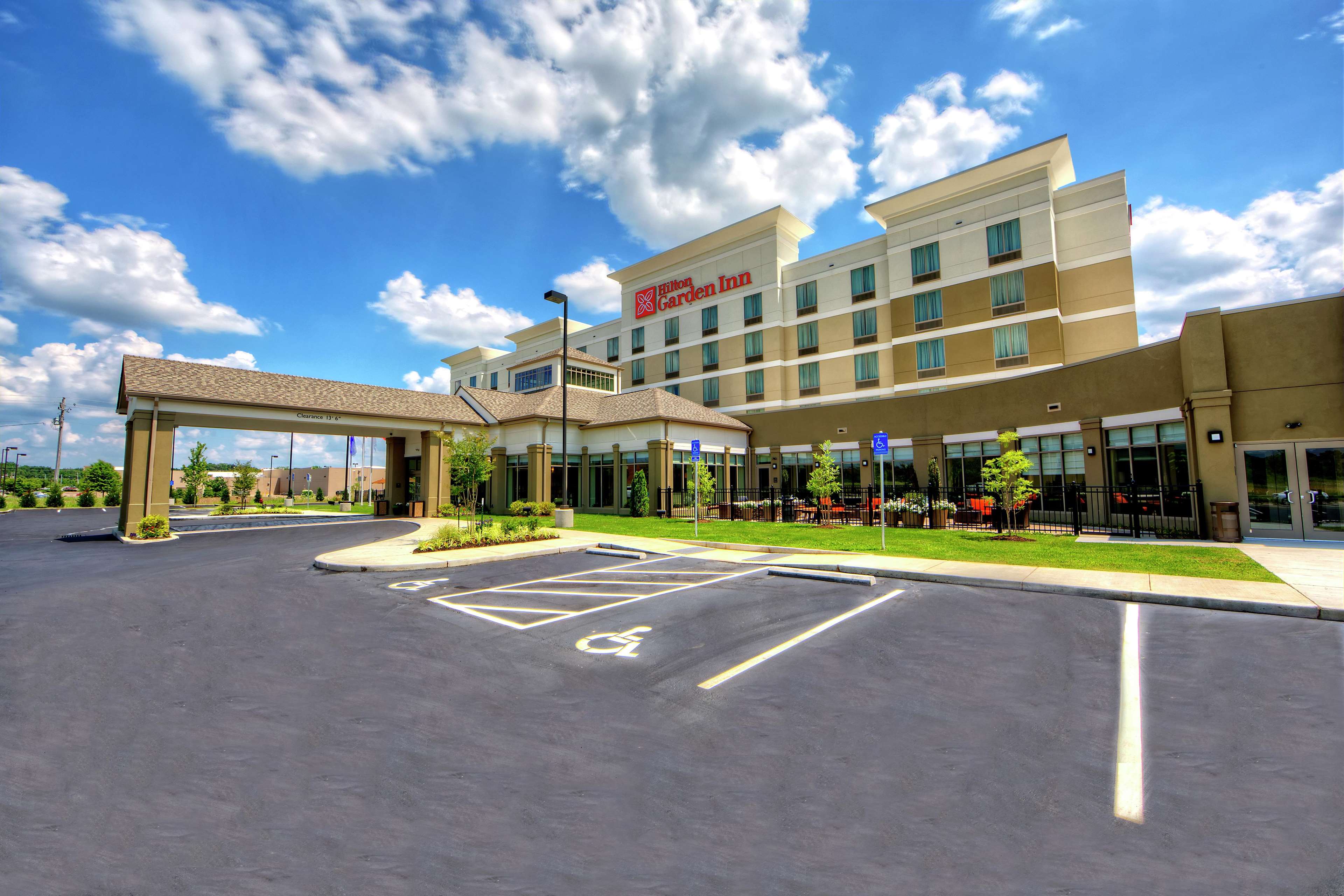 Hilton Garden Inn Memphiswolfchase Galleria 7955 Ikea Way Cordova Tn Hotels Motels - Mapquest