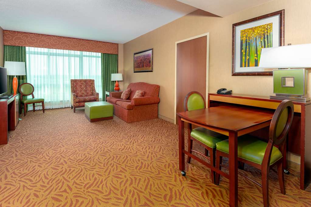 Embassy Suites by Hilton Omaha La Vista Hotel & Conference Center Image