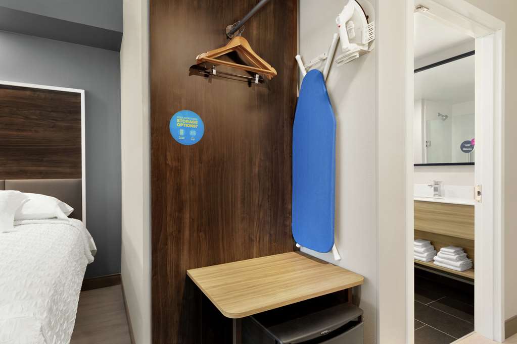 Tru by Hilton Albany Crossgates Mall Image