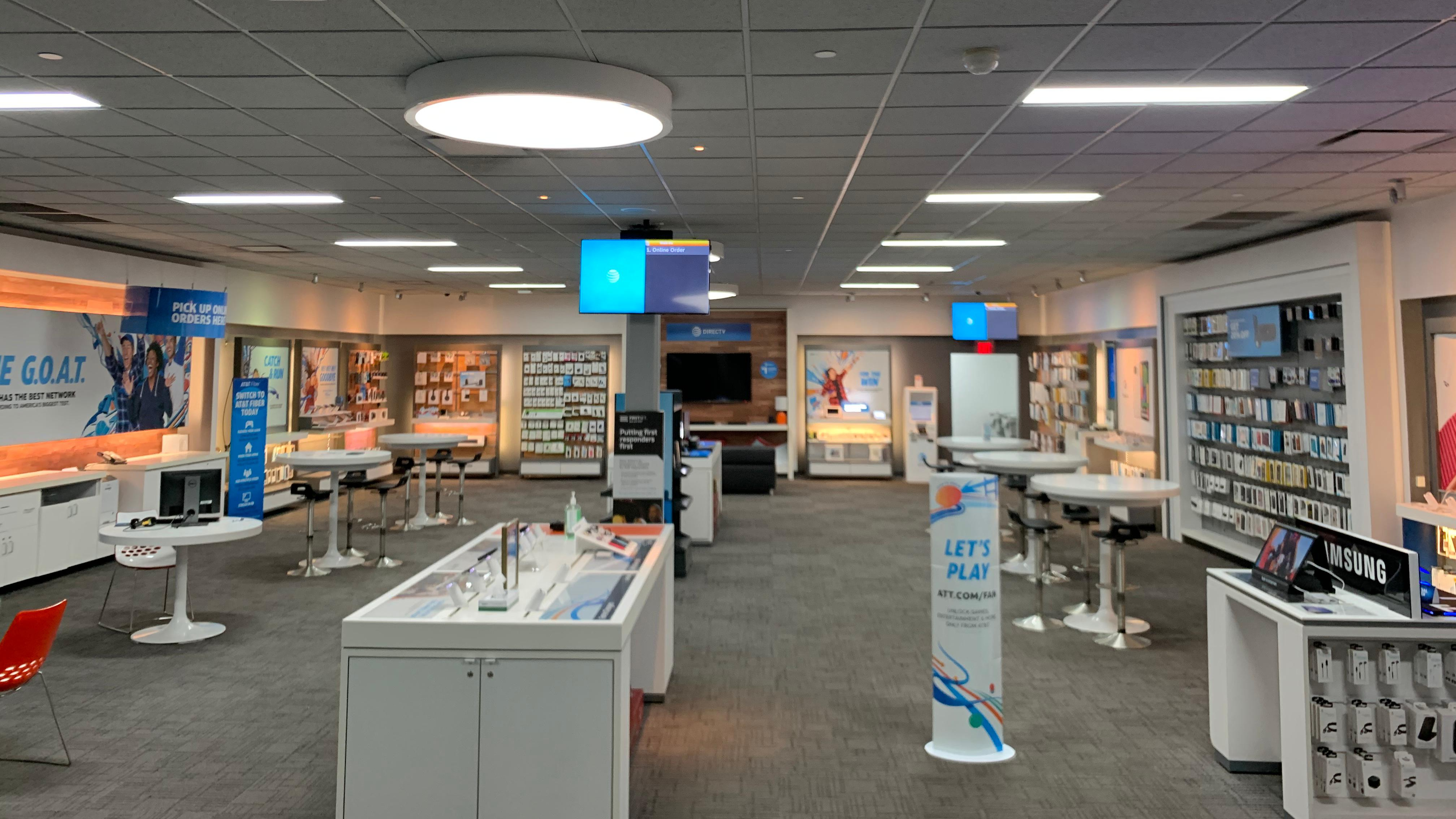 AT&T Store Photo