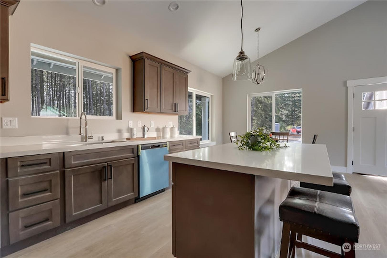 Pacific Coast Renovations Image