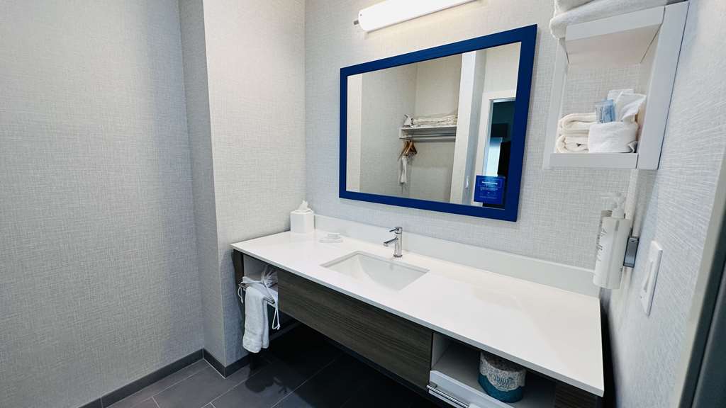 Hampton Inn & Suites Weatherford Image