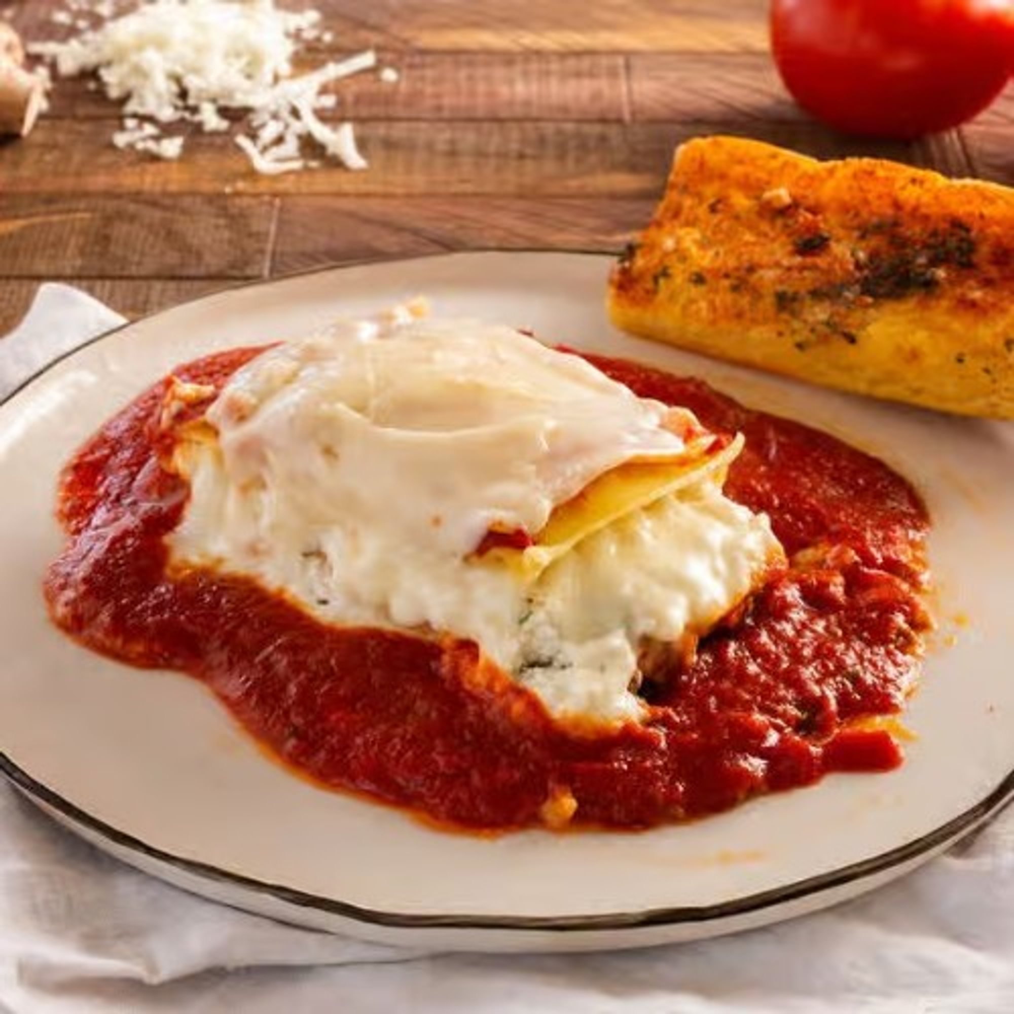 Lasagna (Meat & Cheese)