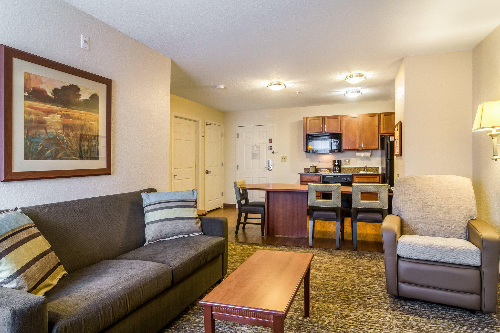 Candlewood Suites Jacksonville East Merril Road Photo