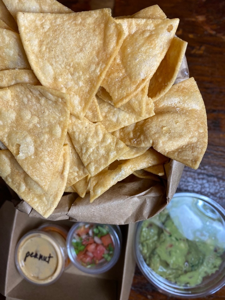 Guacamole & Salsas