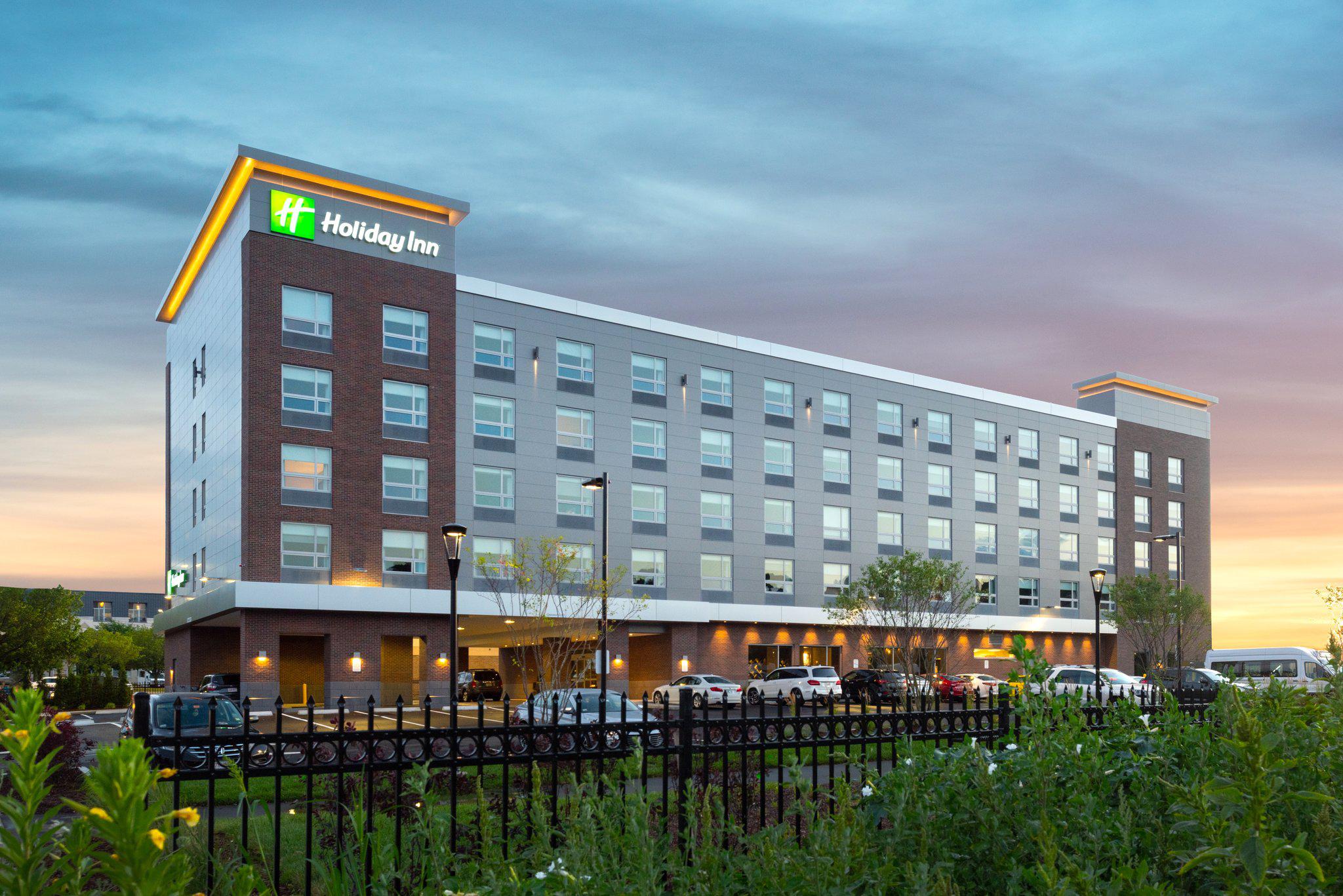 Holiday Inn Boston Logan Airport - Chelsea Photo