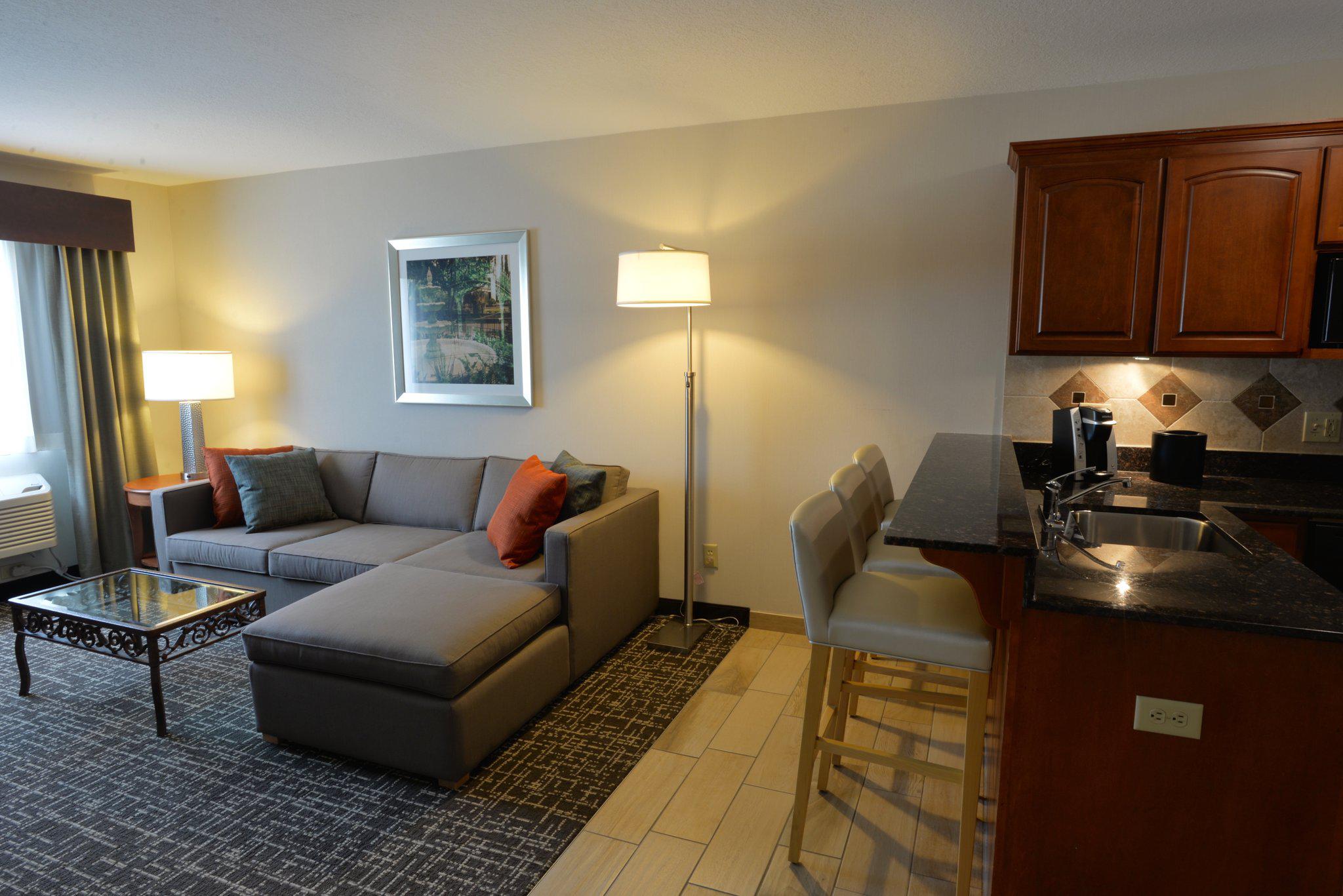 Holiday Inn & Suites Minneapolis - Lakeville Photo