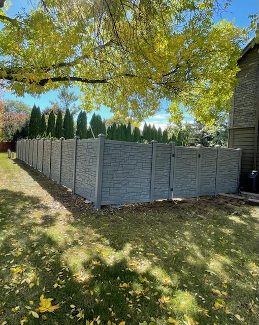 Top Rail Fence Naperville Image