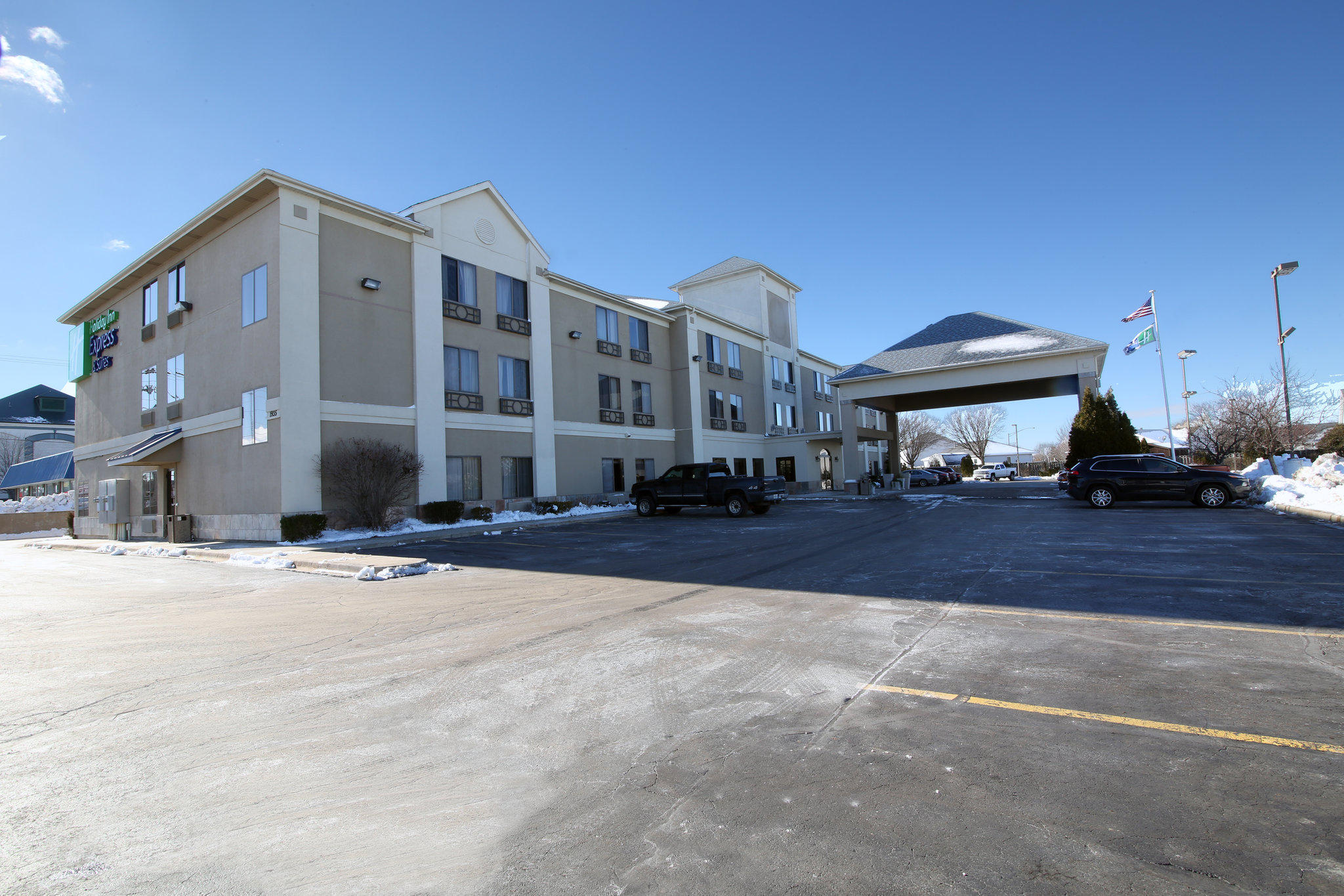 Holiday Inn Express & Suites Sycamore Photo