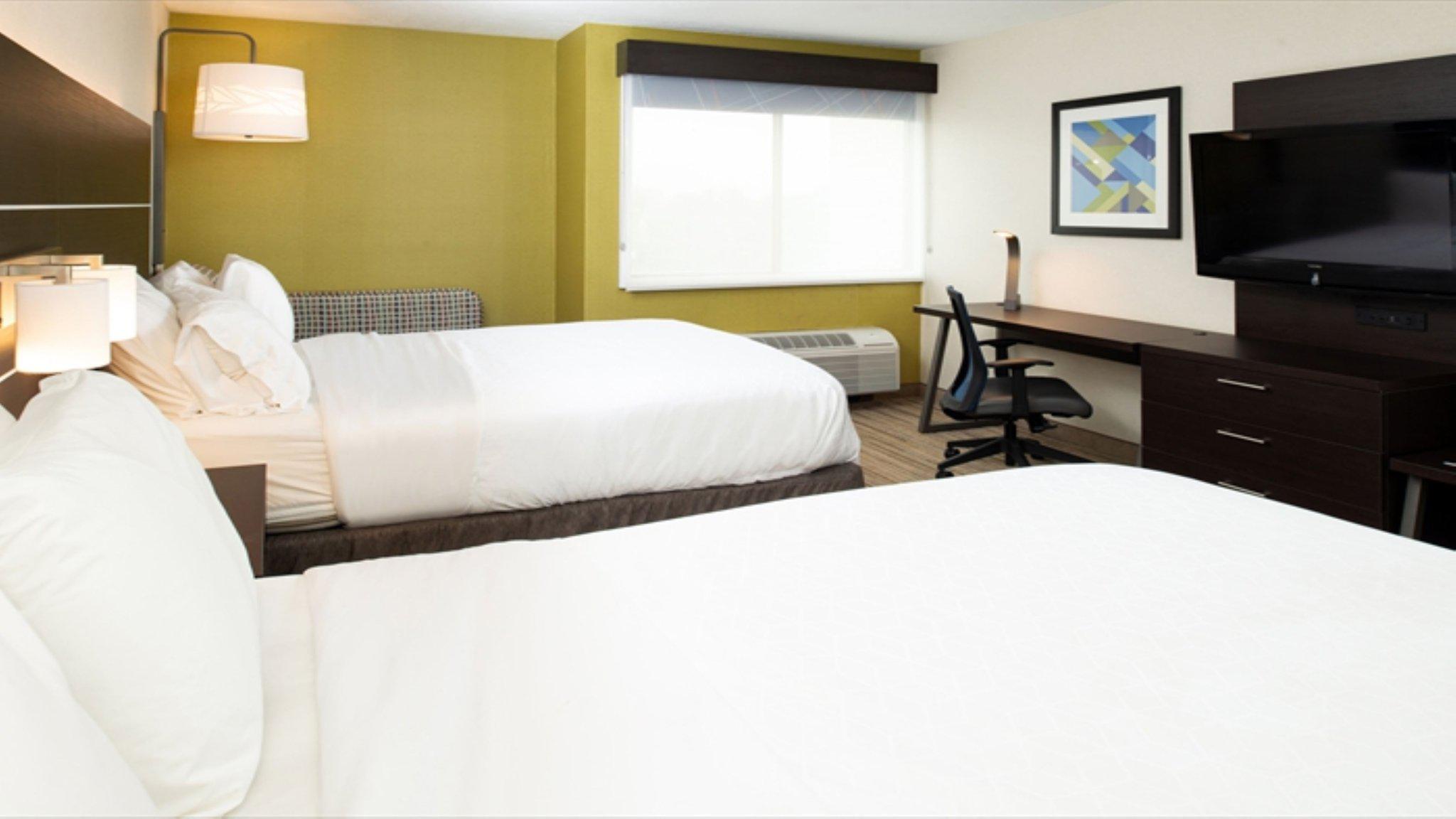 Holiday Inn Express Cincinnati West Photo