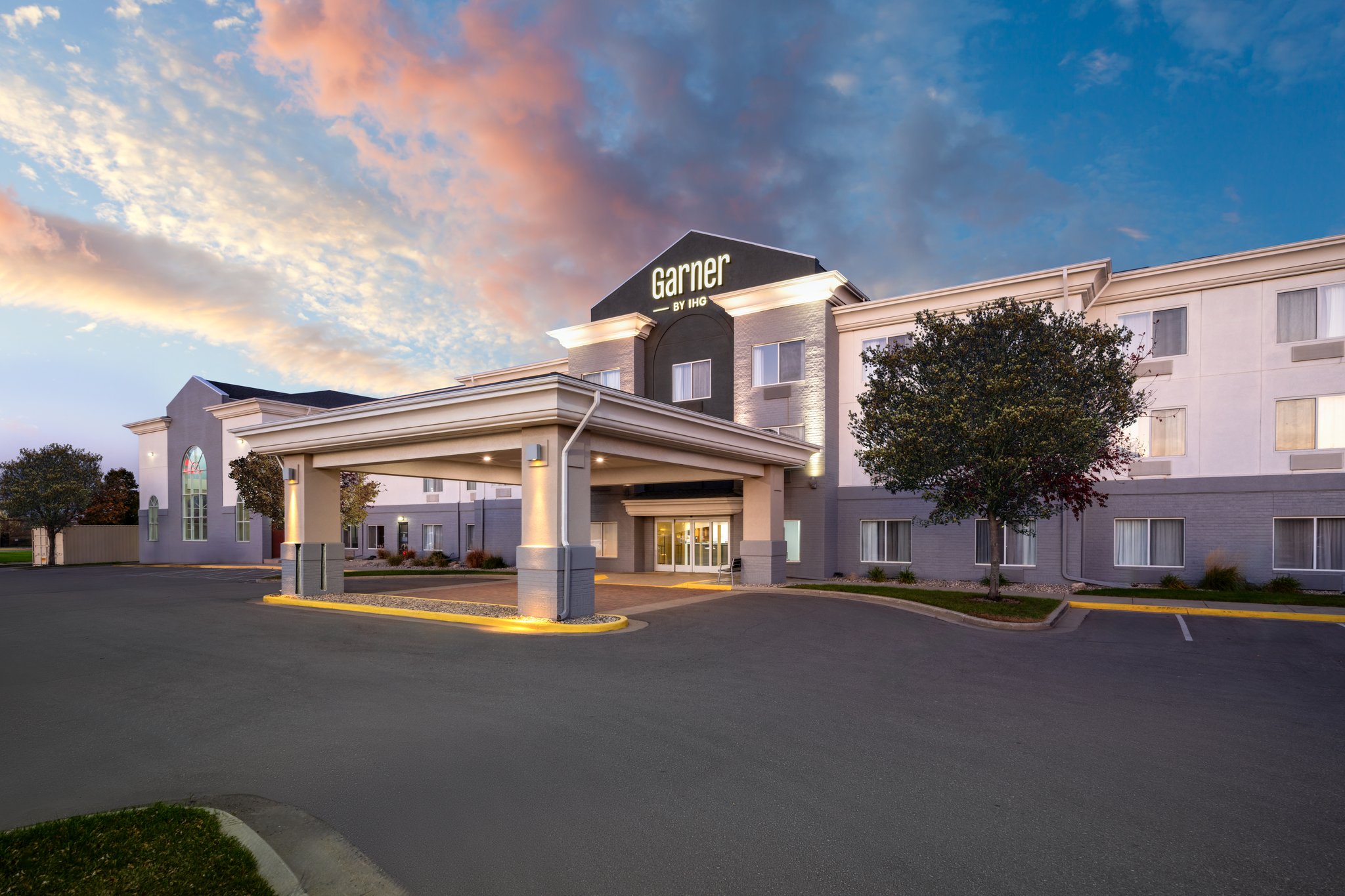 Garner Hotel Brookings by IHG Image