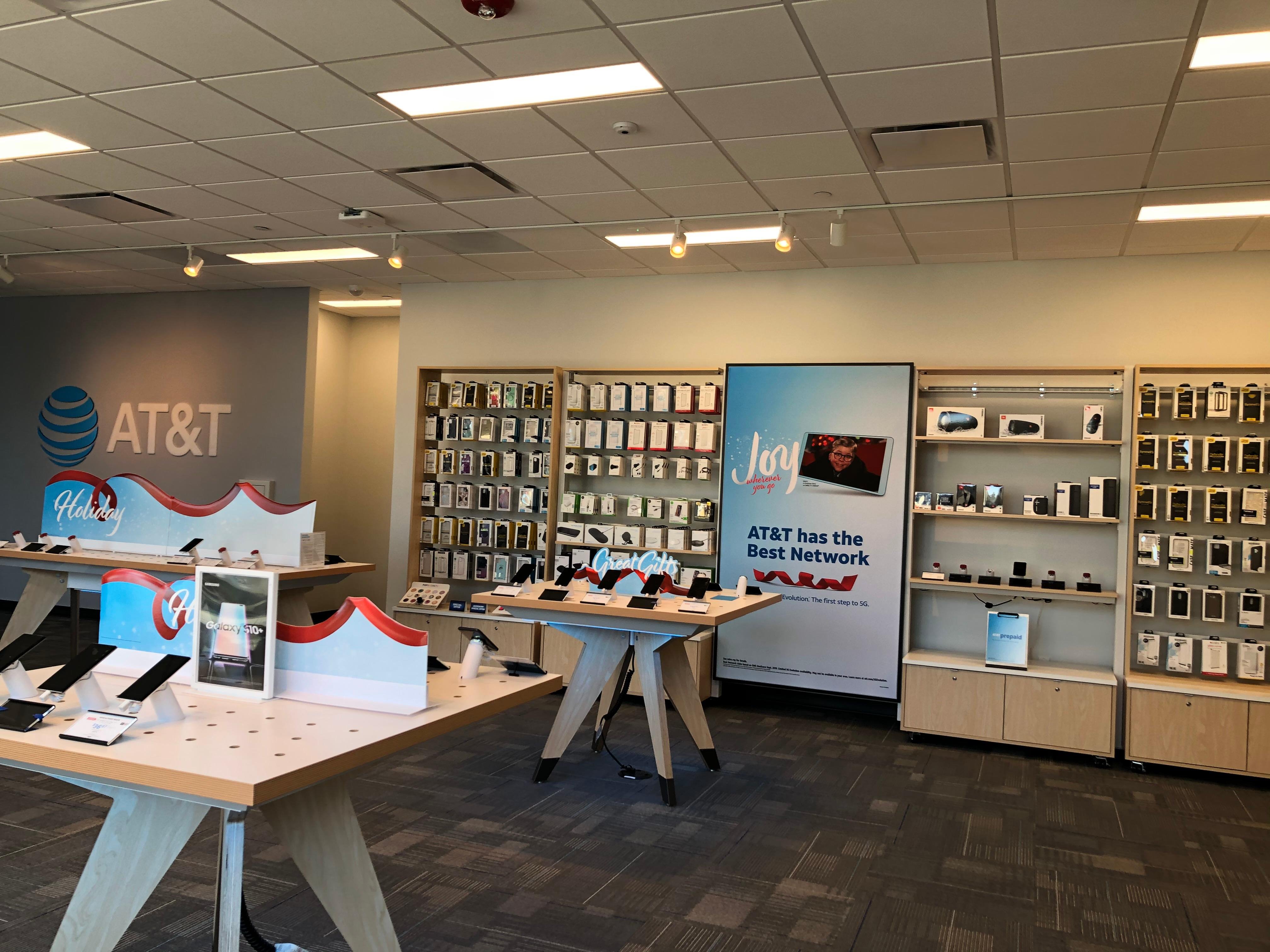 AT&amp;T Store - CLOSED Logo