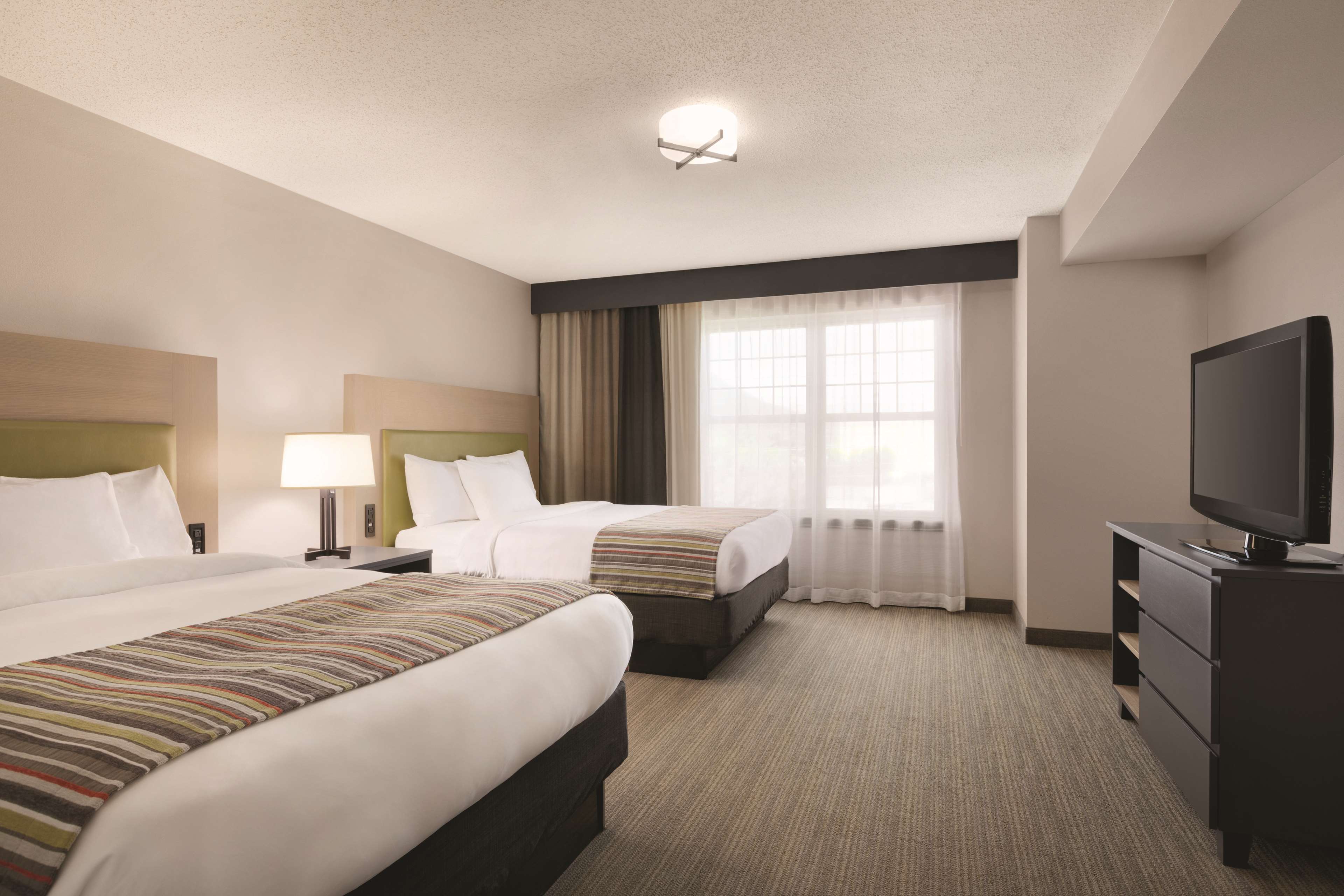 Country Inn & Suites by Radisson, Roanoke, VA, 7860 Plantation Road