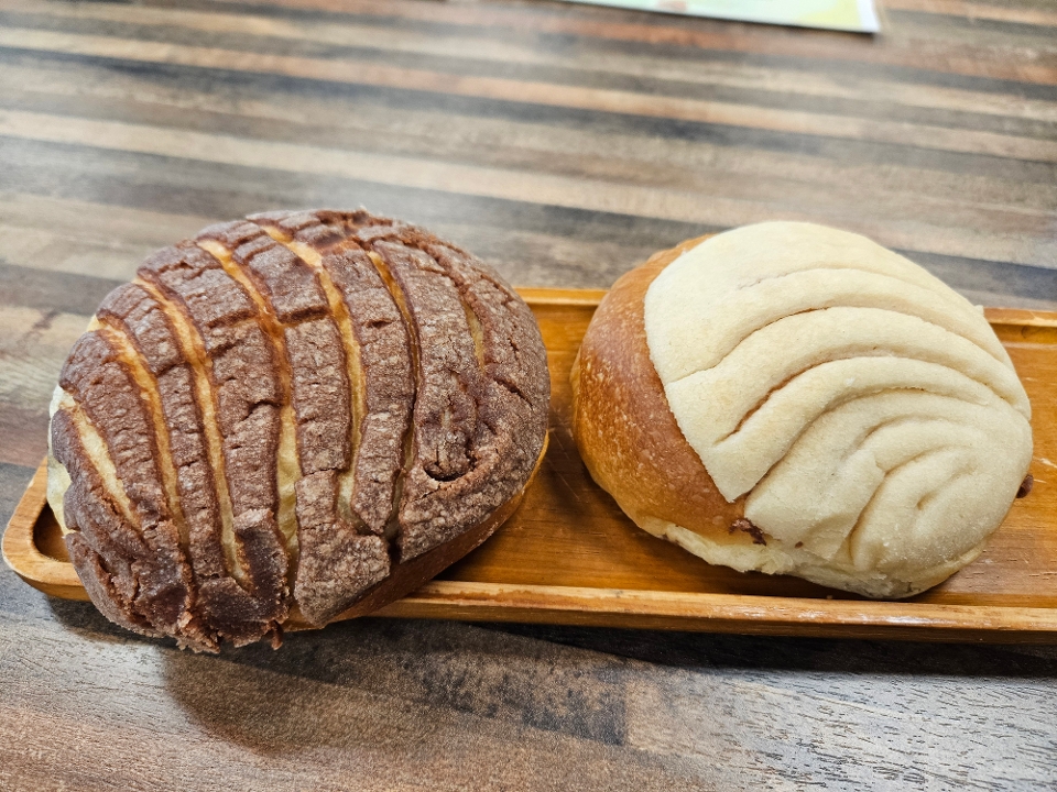 Concha/Pan Dulce/ Sweet Bread