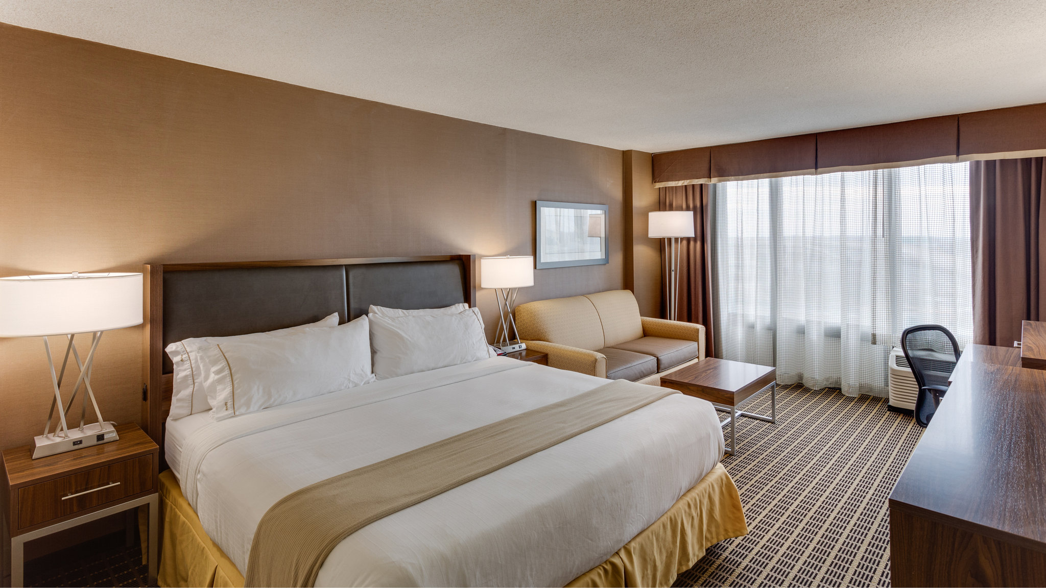 Holiday Inn Express Washington DC SW - Springfield by IHG Image