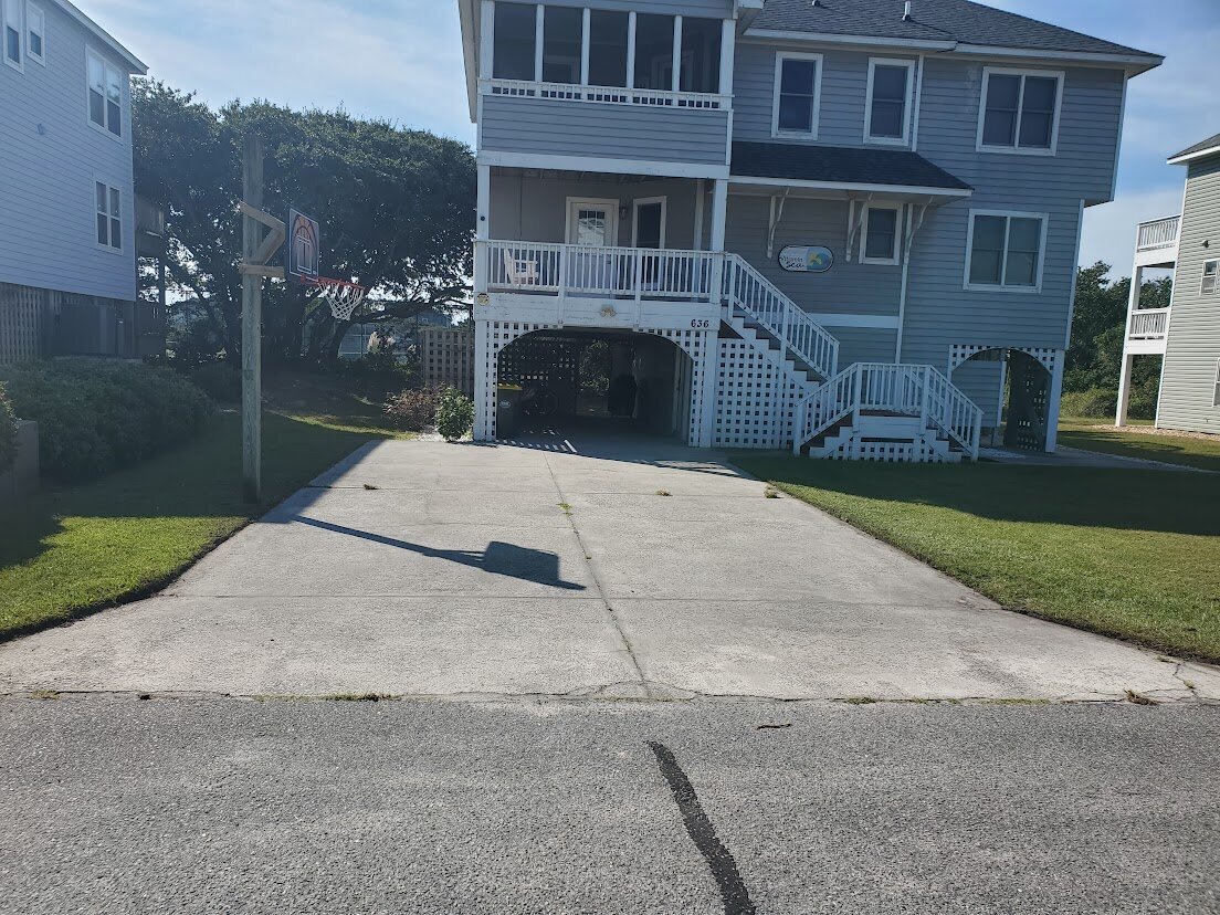 salt air lawn care Image