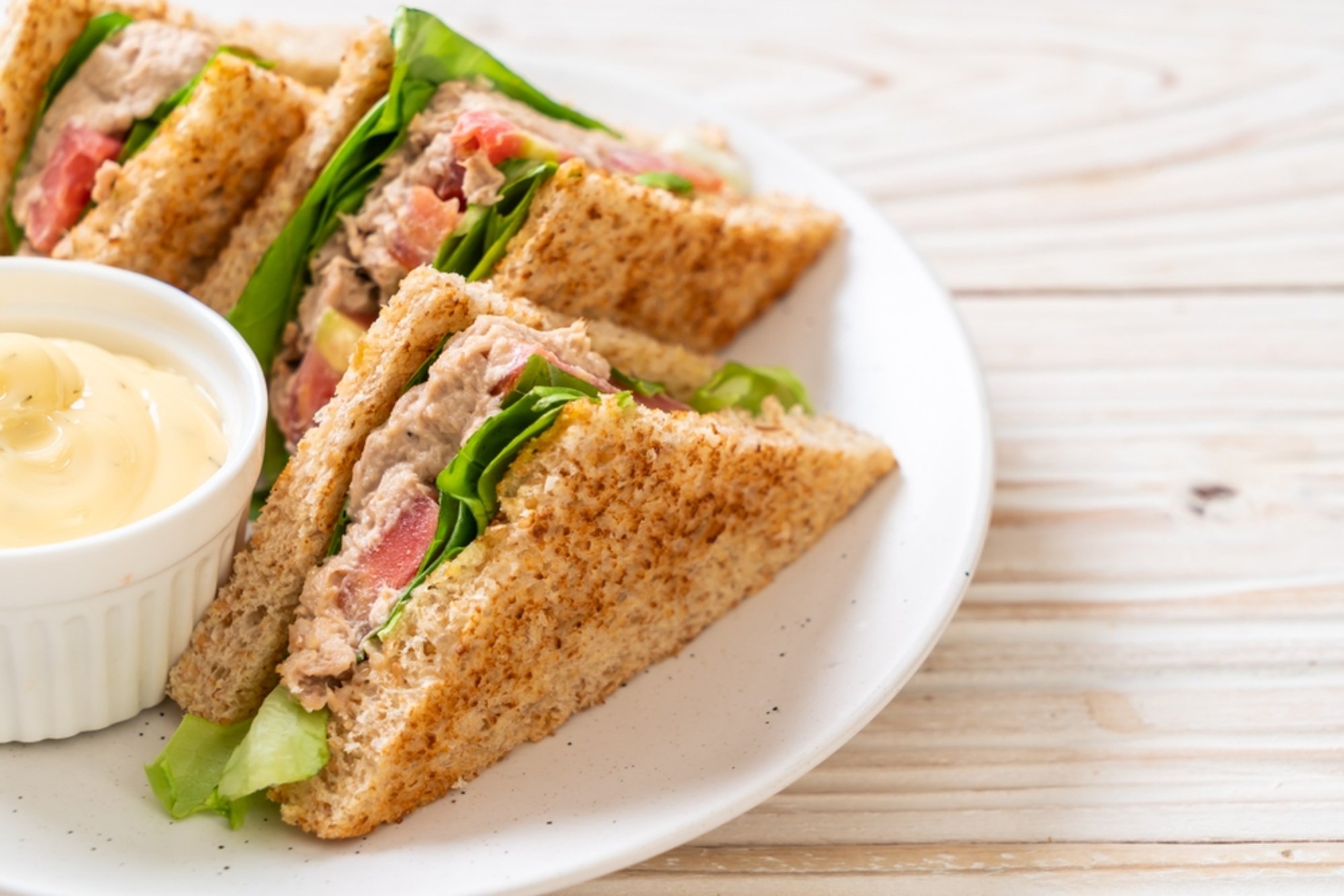 TUNA AND EGG CLUB