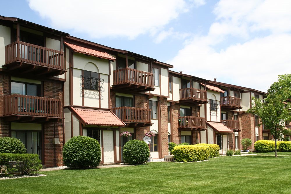 Madeira Apartments Building