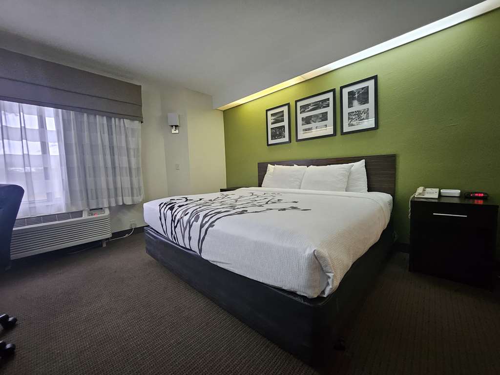 SureStay by Best Western Summerville Flowertown Image