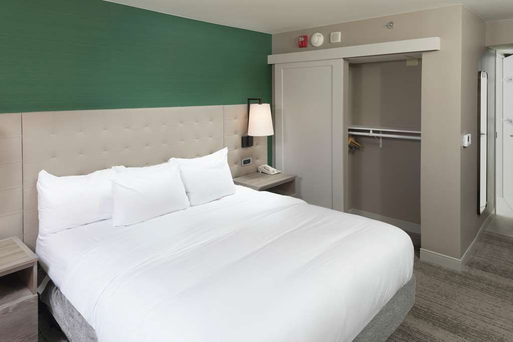 Hilton Birmingham Downtown at UAB Image