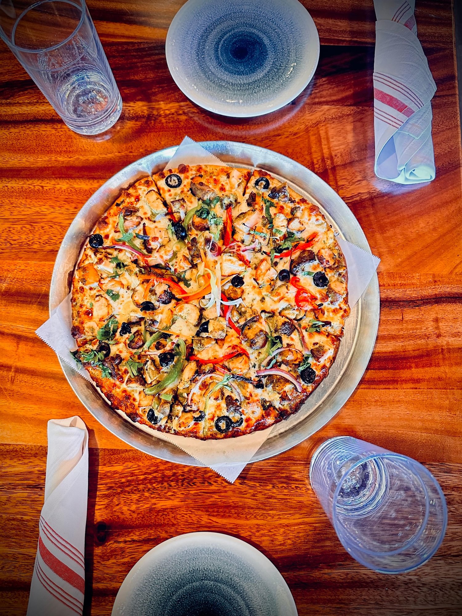 Green Herb Chicken Pizza