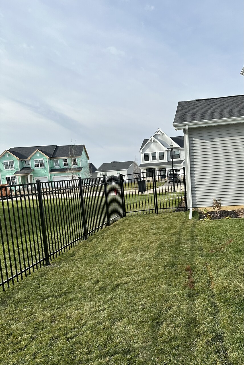 Top Rail Fence Naperville Image