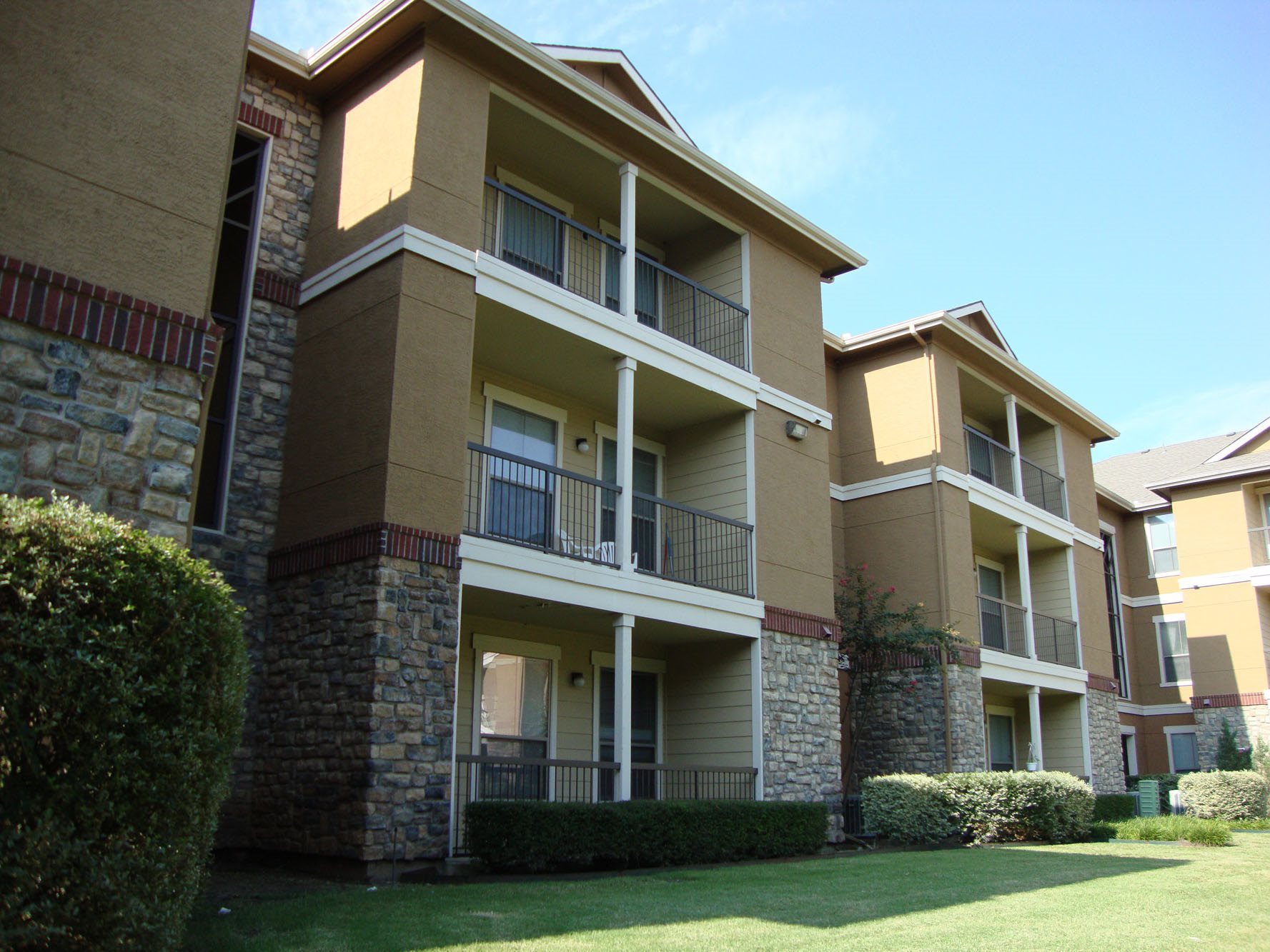 Nolen Grand Apartments Photo