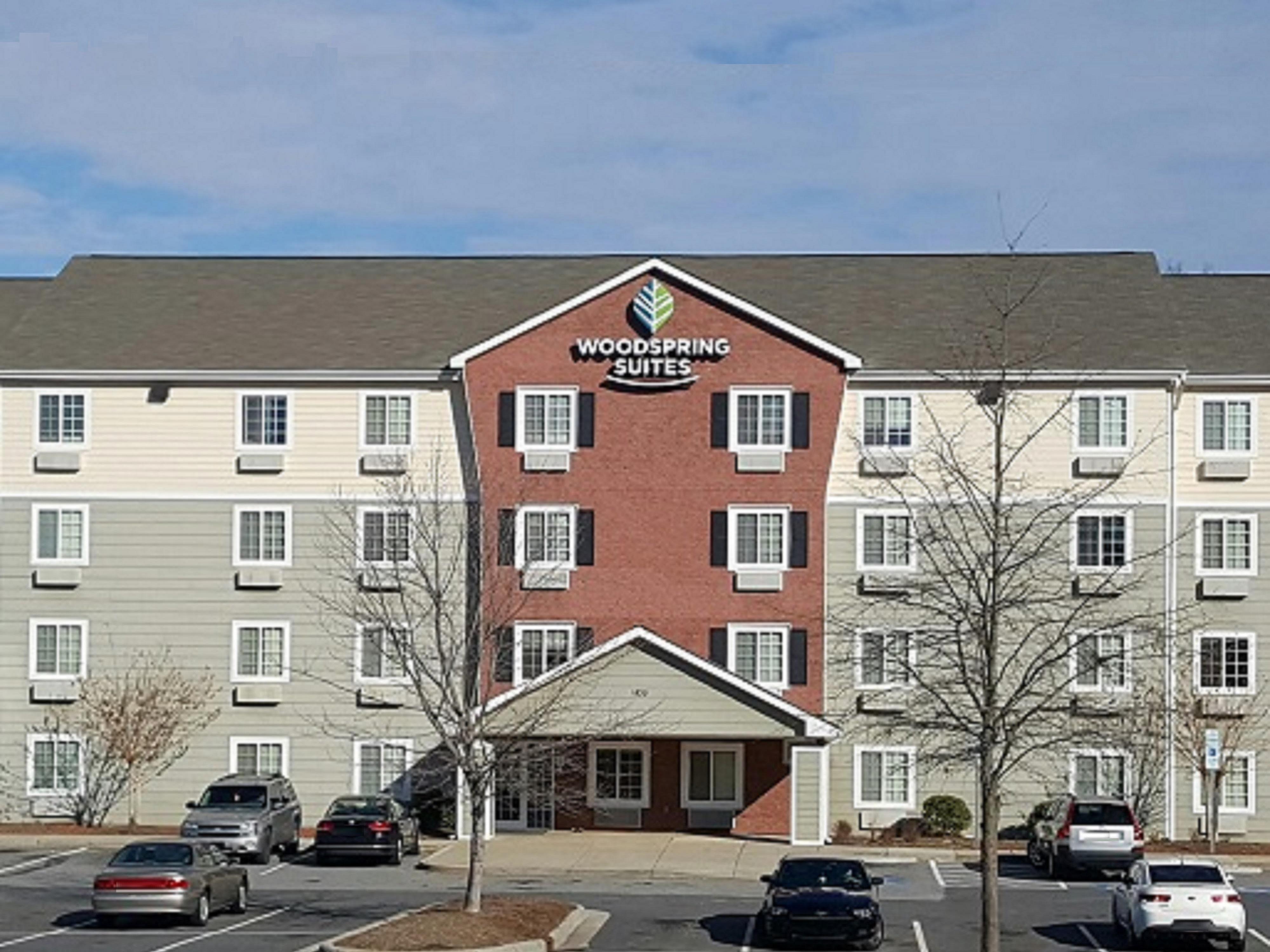 WoodSpring Suites Charlotte Gastonia Image