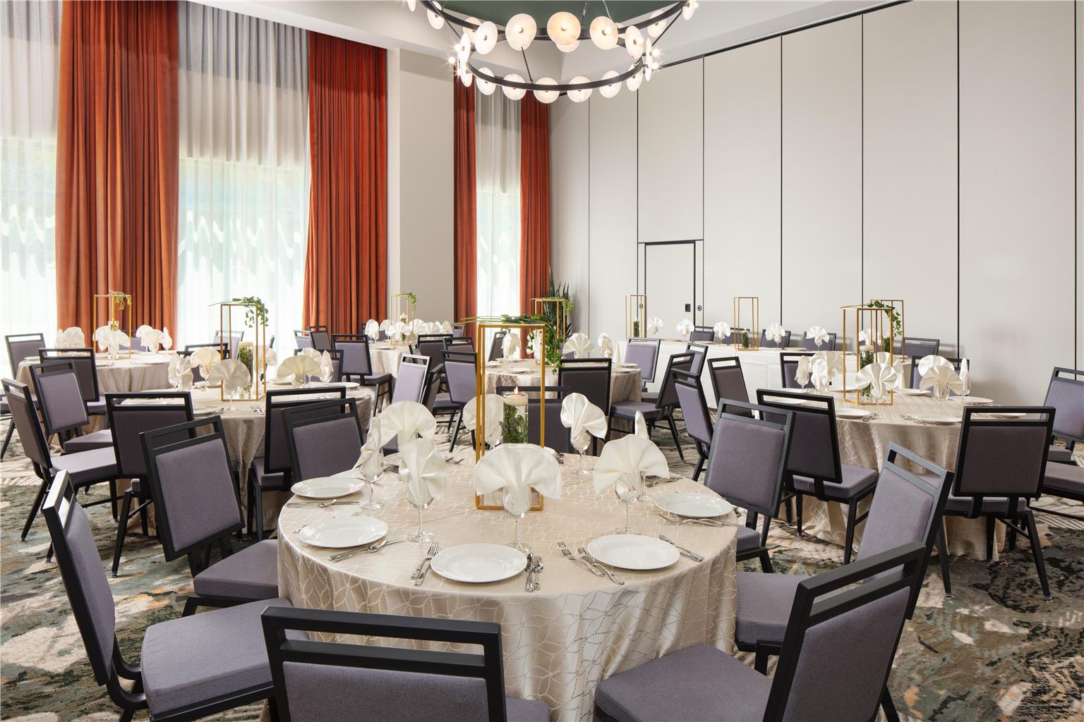 Embassy Suites by Hilton Chattanooga Downtown Image