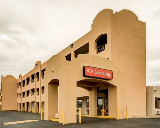 Images Econo Lodge East