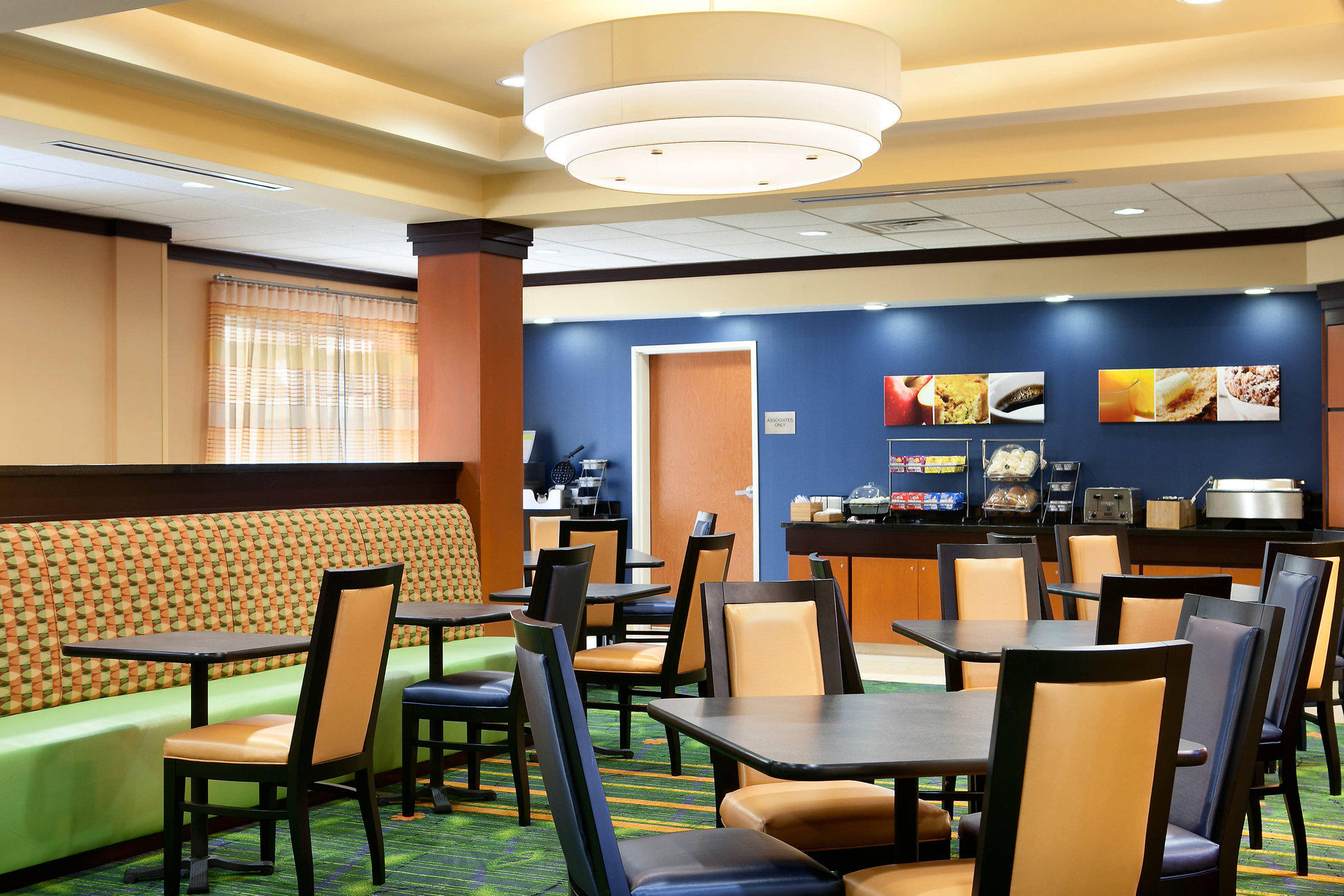 Fairfield Inn & Suites by Marriott Marietta Photo