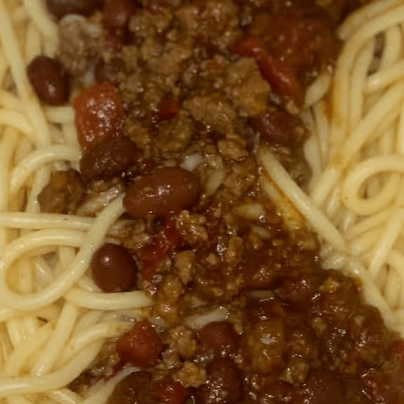 Small Chili Mac with Italian Bread