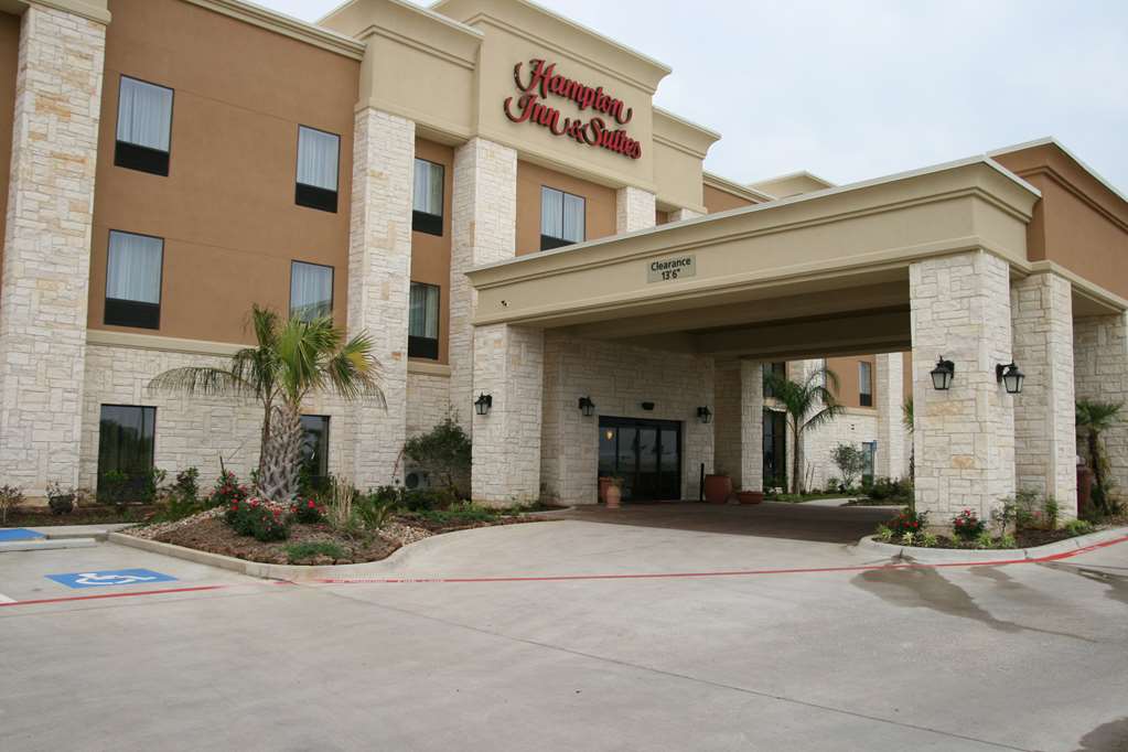 Hampton Inn & Suites Buffalo Image