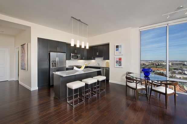 Images The Sovereign at Regent Square