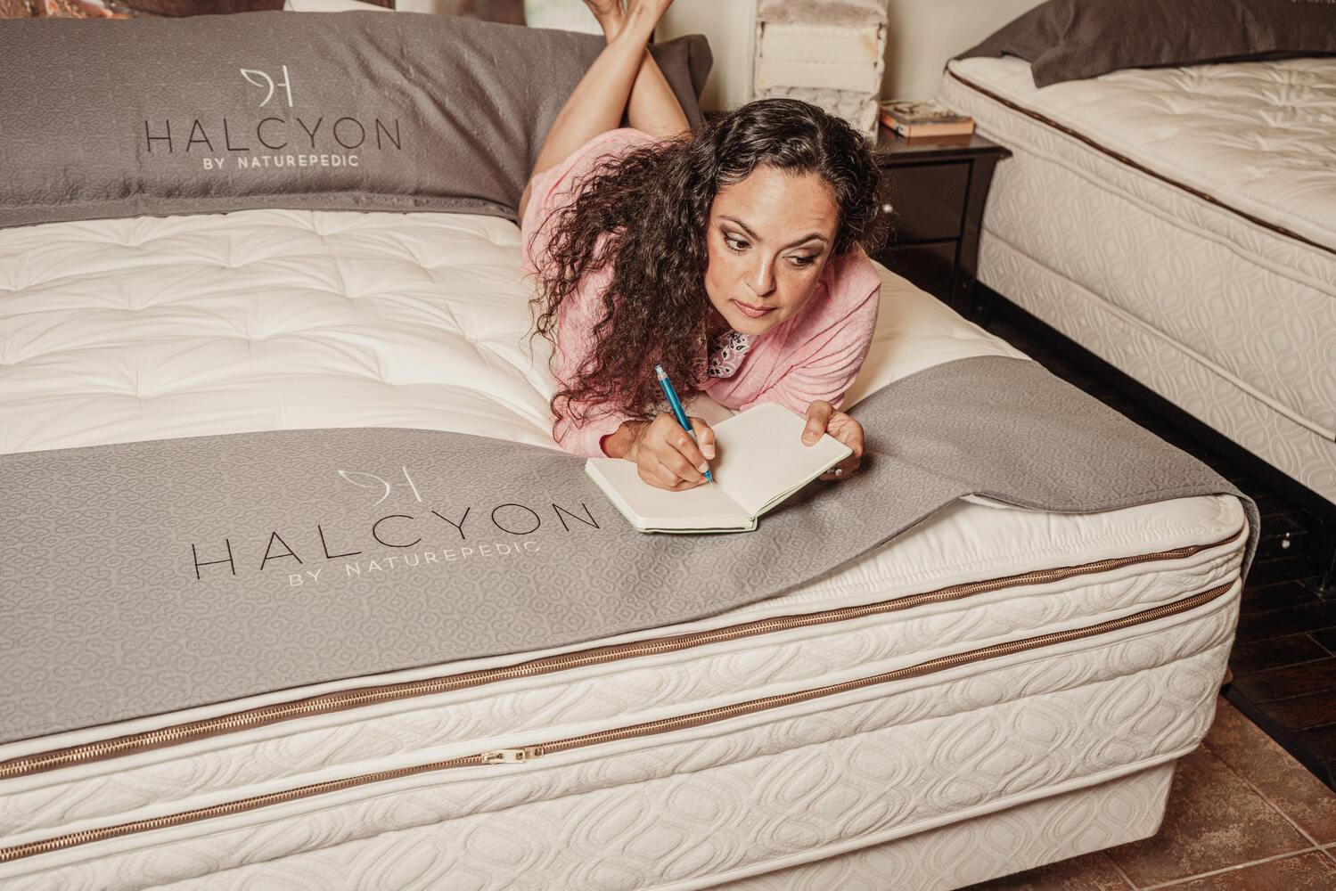 Houston Natural Mattress Logo