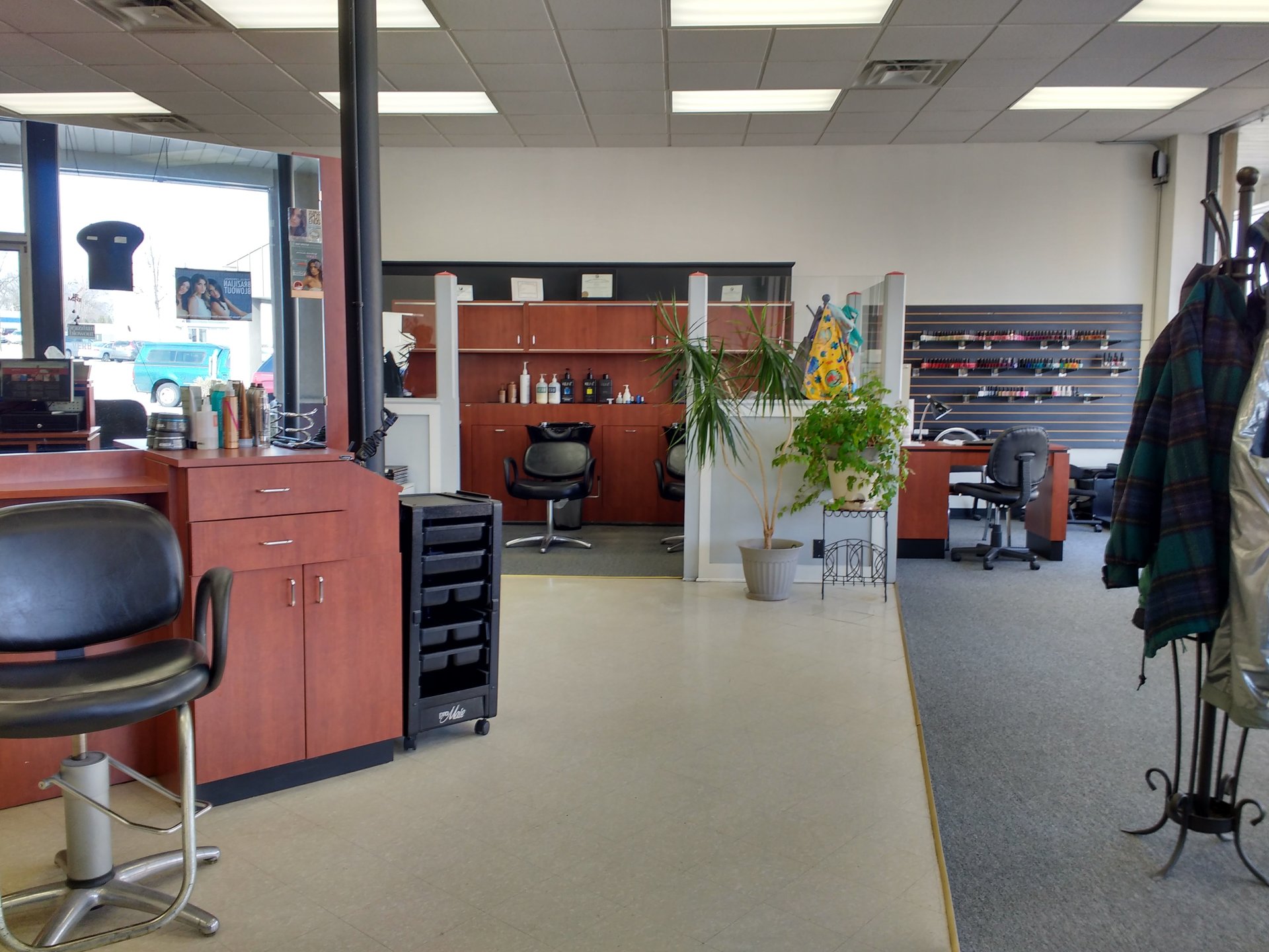 Mg & Company Hair Salon Photo