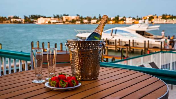 Images Best Western On the Bay Inn & Marina