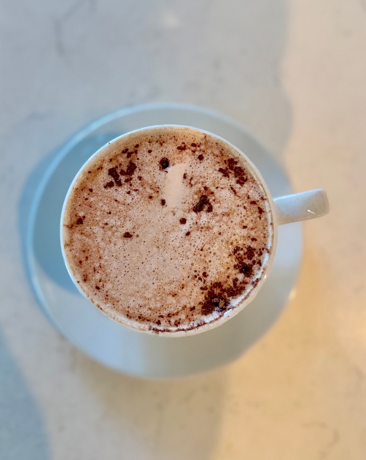 Hot Chocolate (12oz)