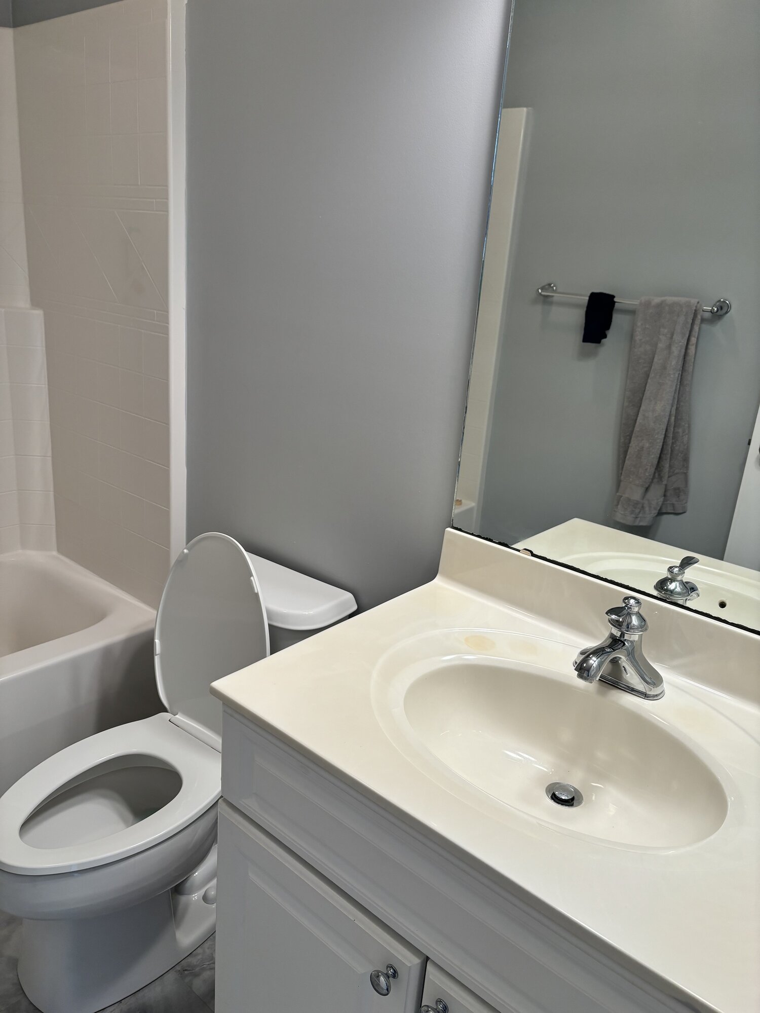 RazorEdge Cleaning Services Image