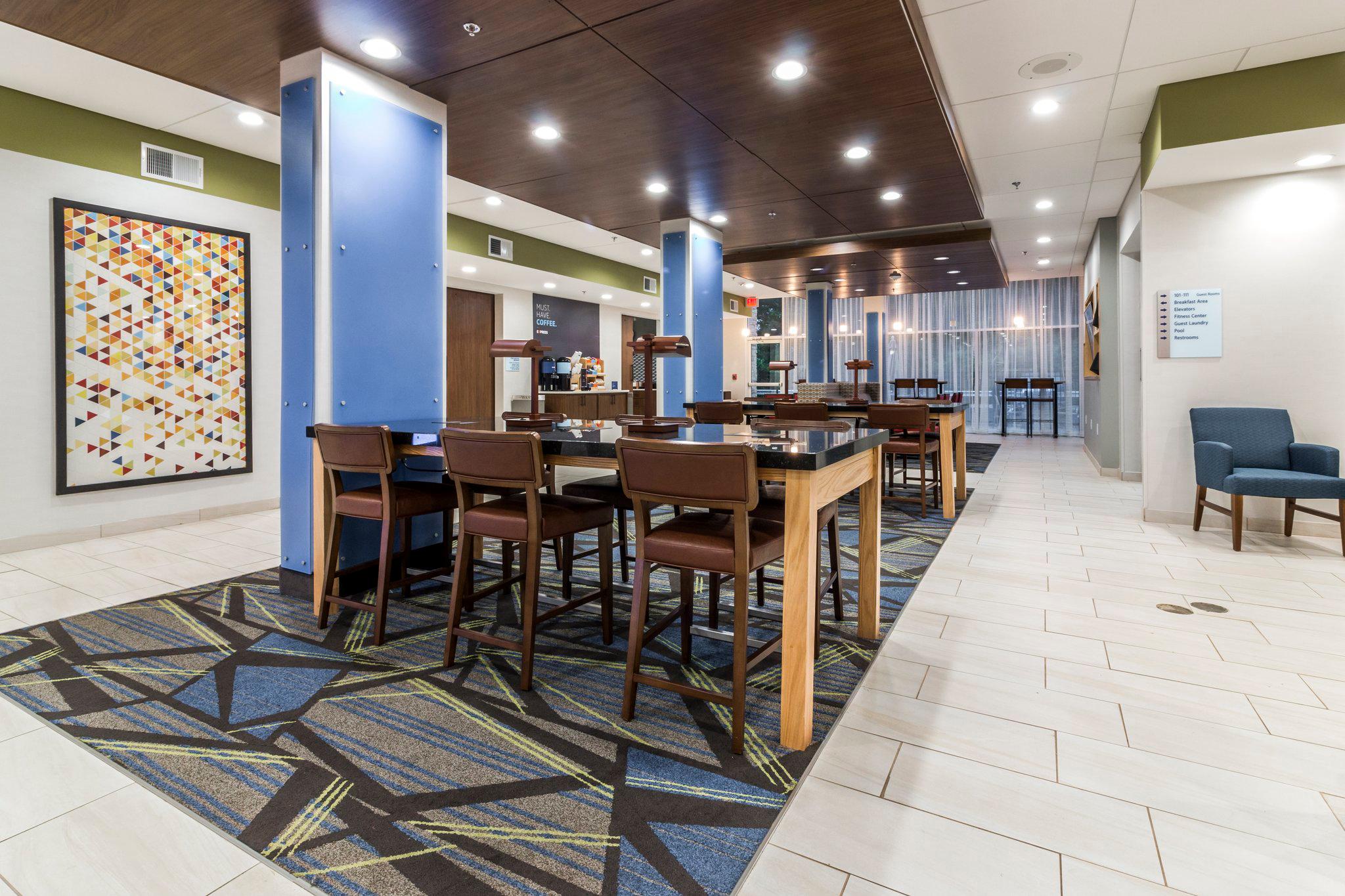 Holiday Inn Express Villa Rica Photo