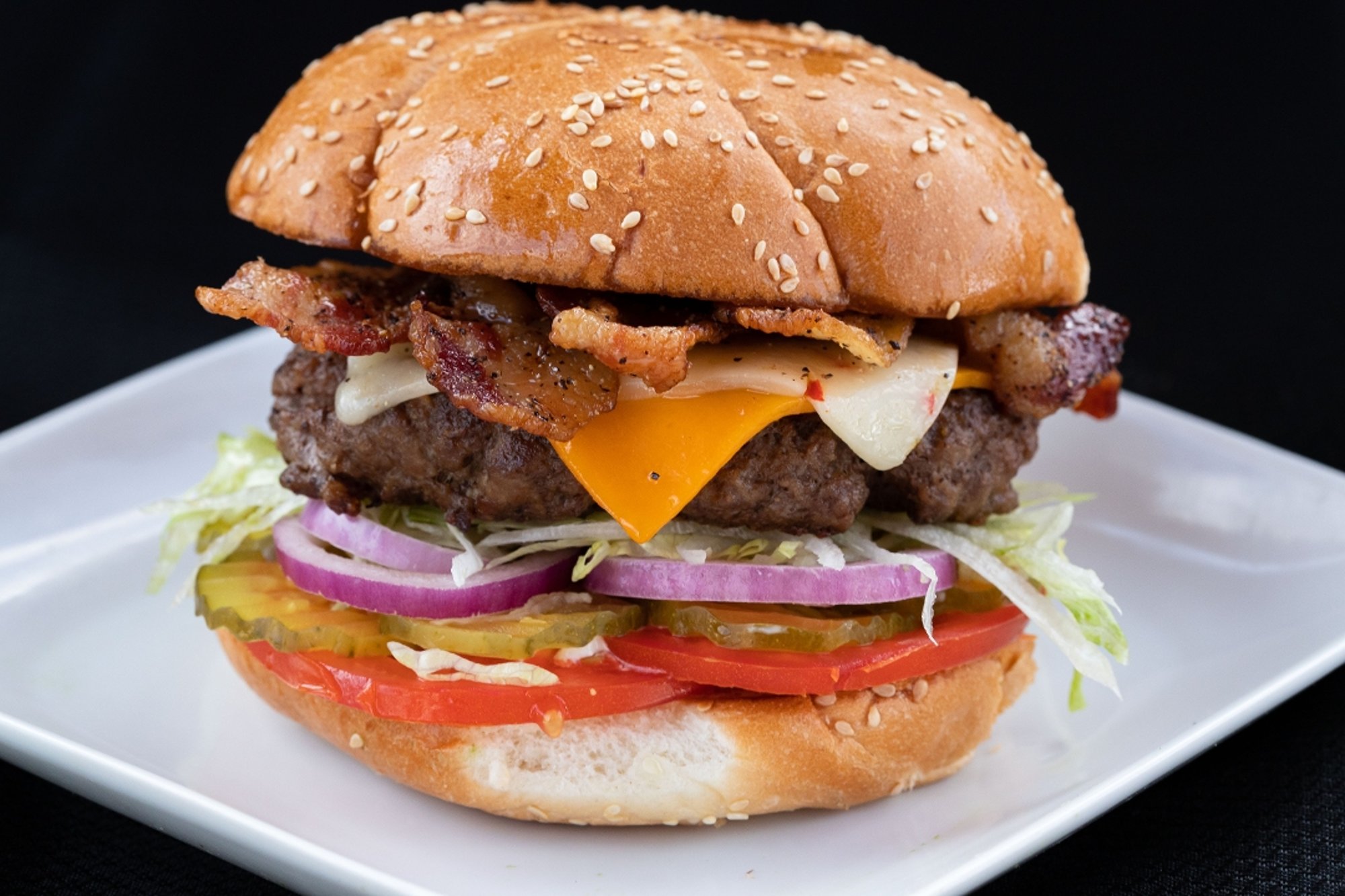 Angus Huge 10 oz Bacon Cheeseburger