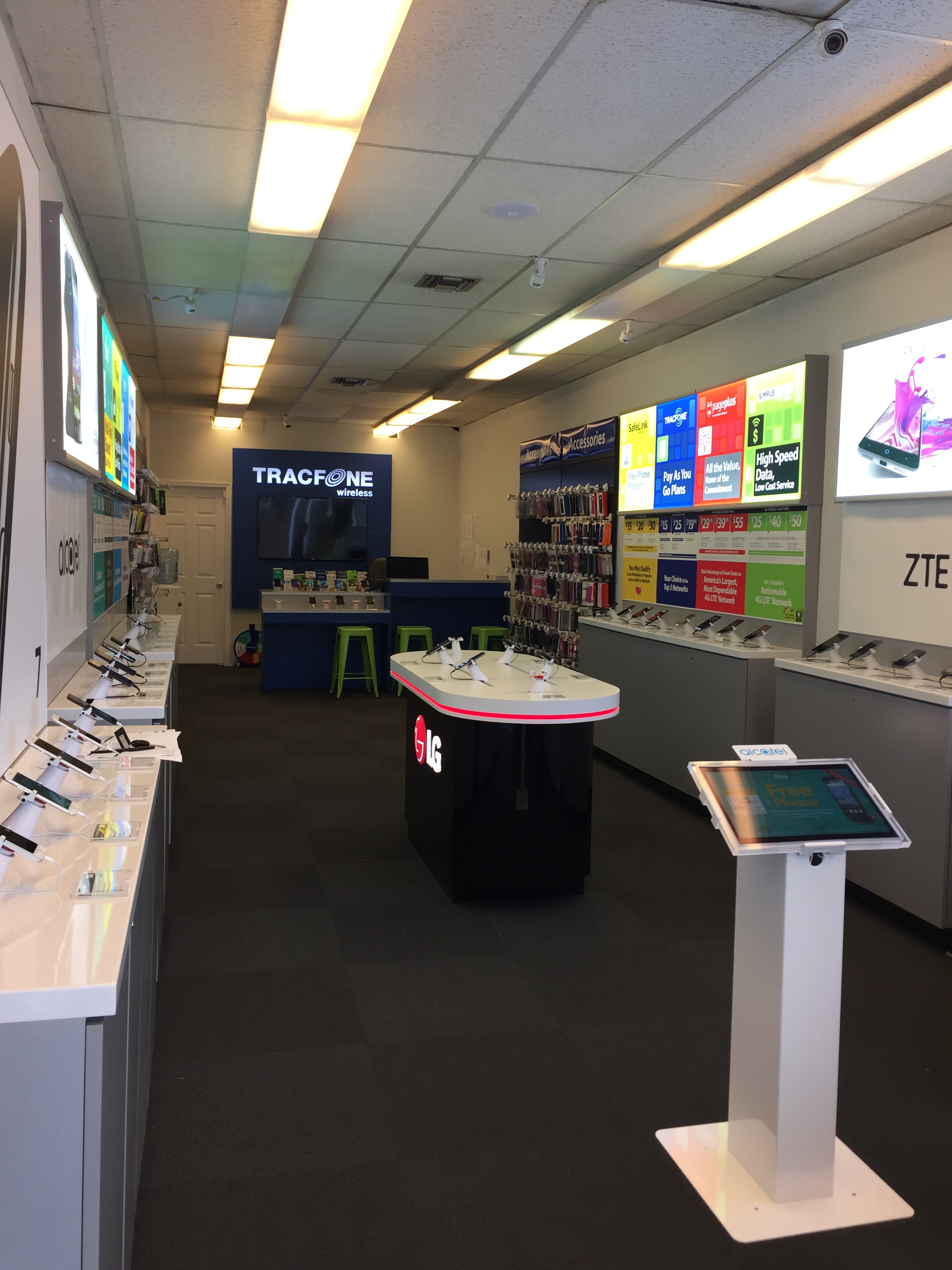 Total Wireless Store Photo