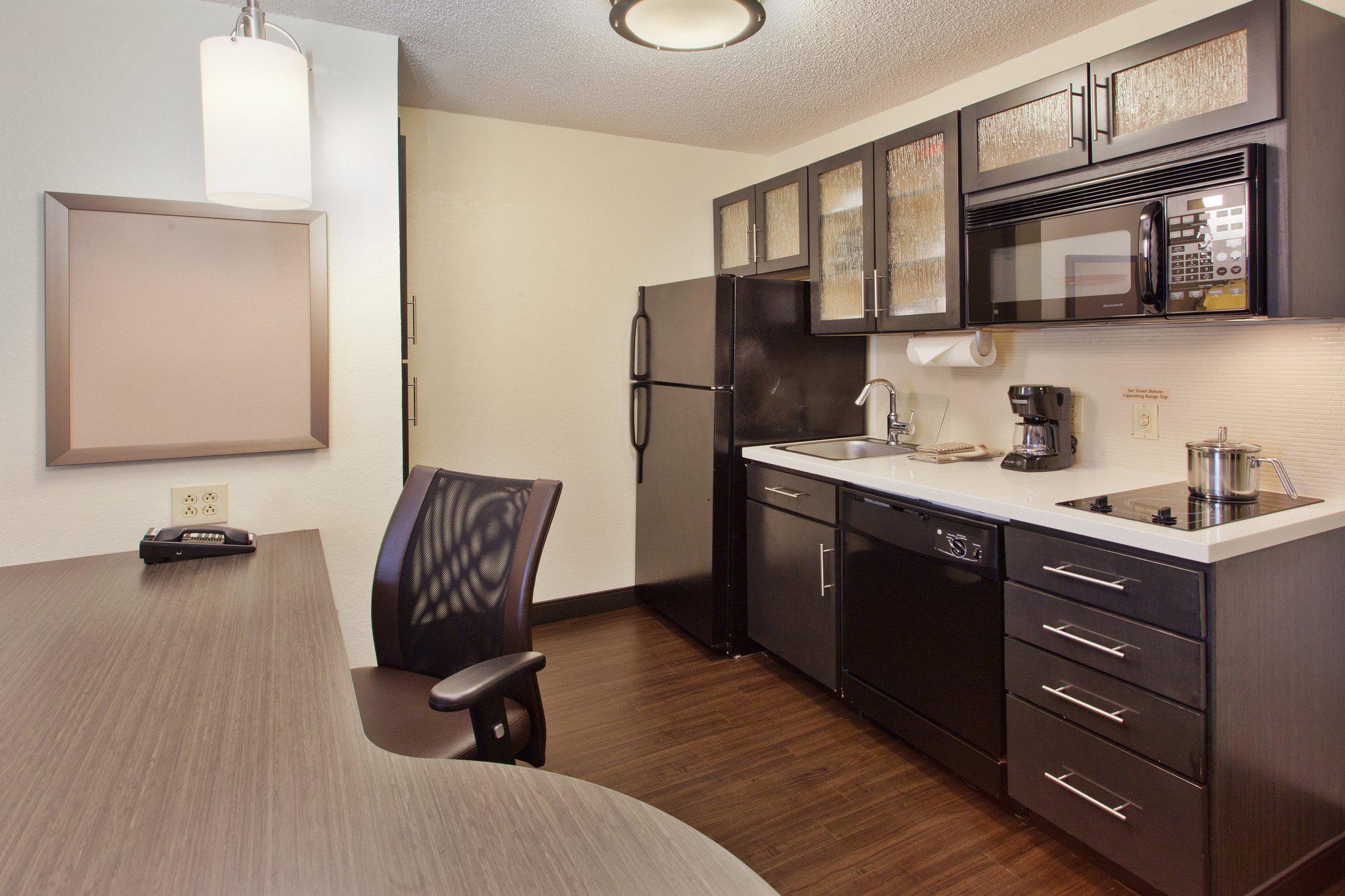 Candlewood Suites Charlotte-University Photo