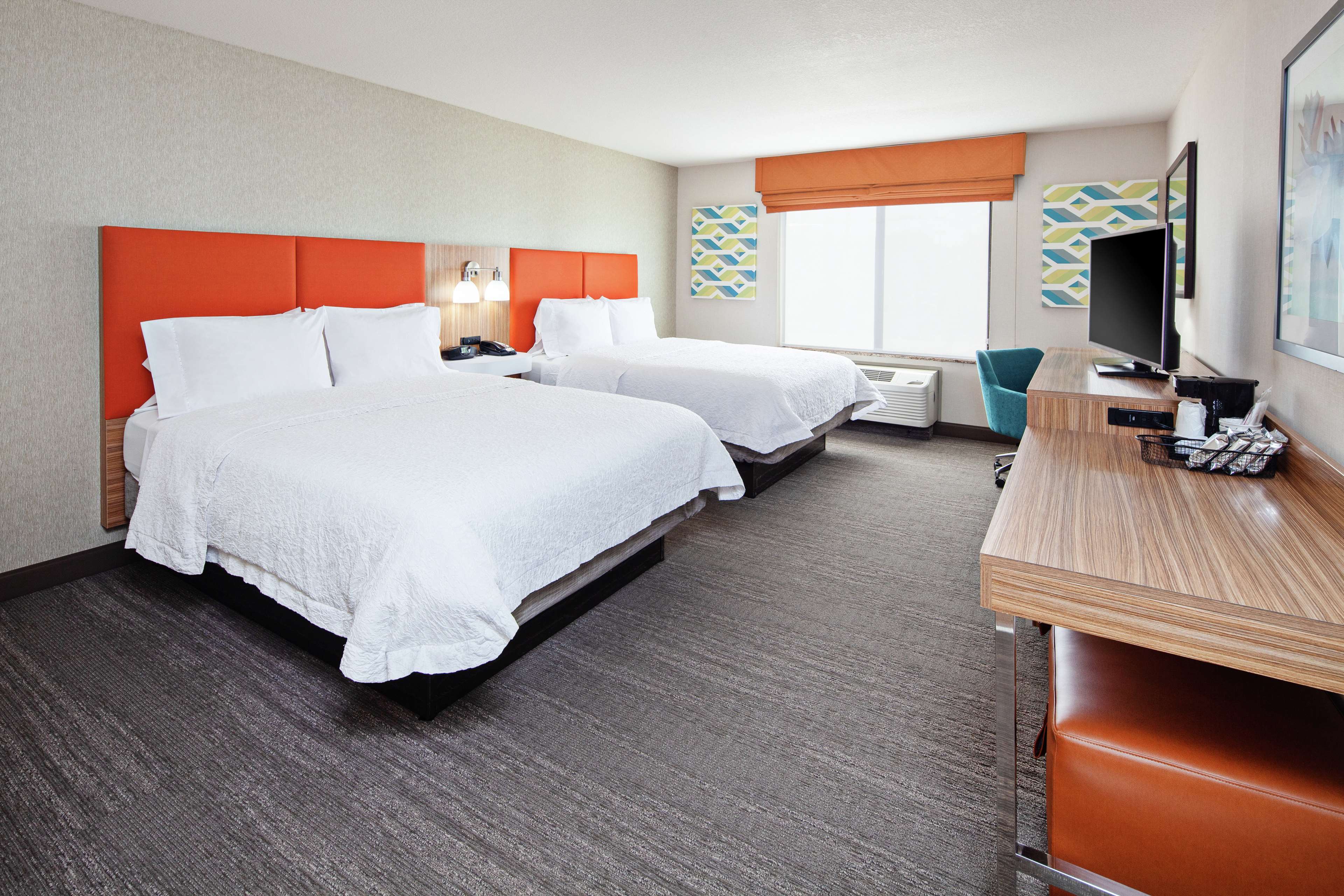 Hampton Inn & Suites Chino Hills Photo